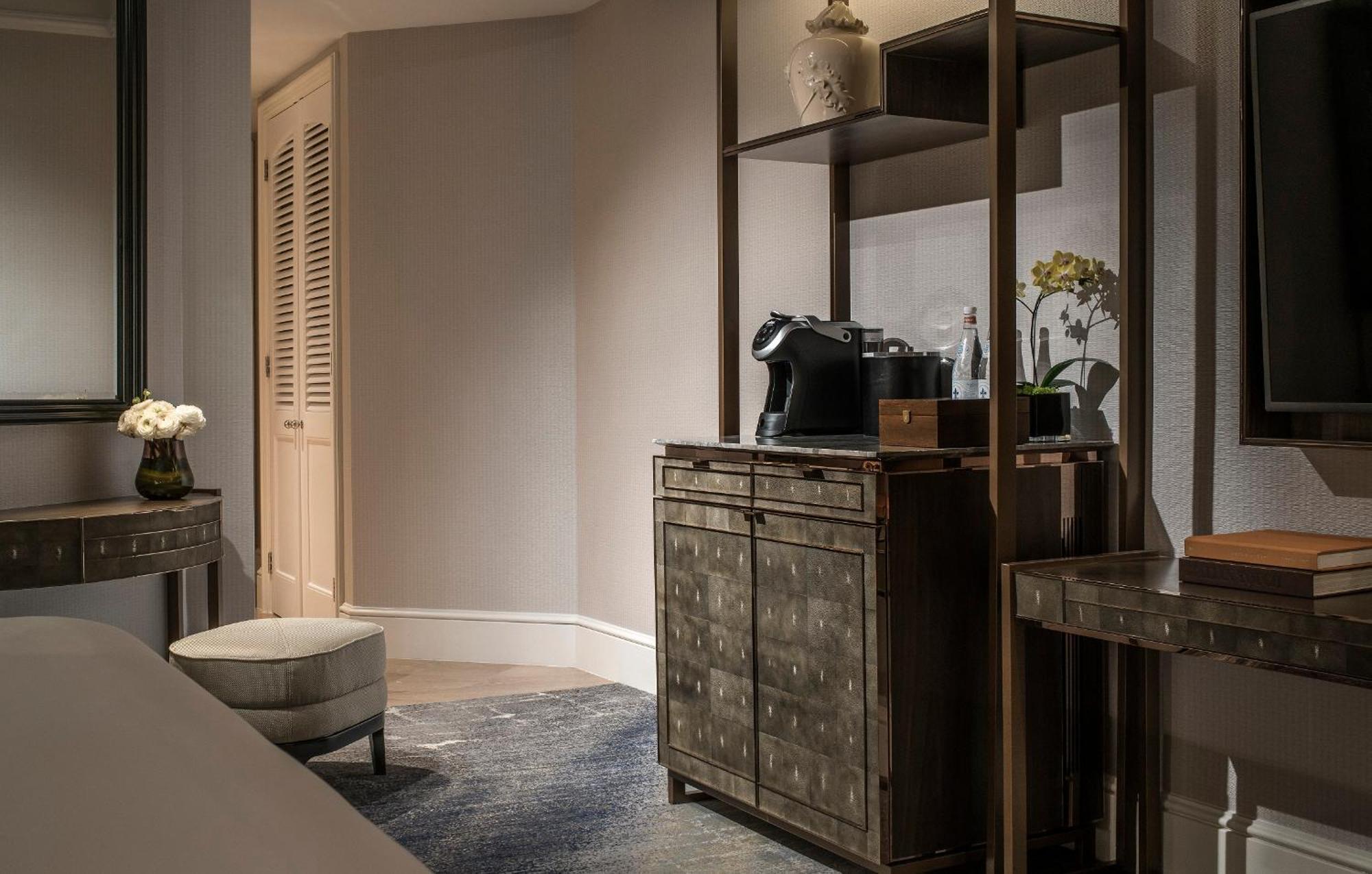 Premier Family Room Two Queens