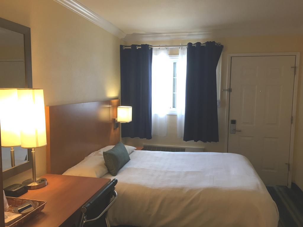 Chambre Double avec Lit Double - Fumeurs