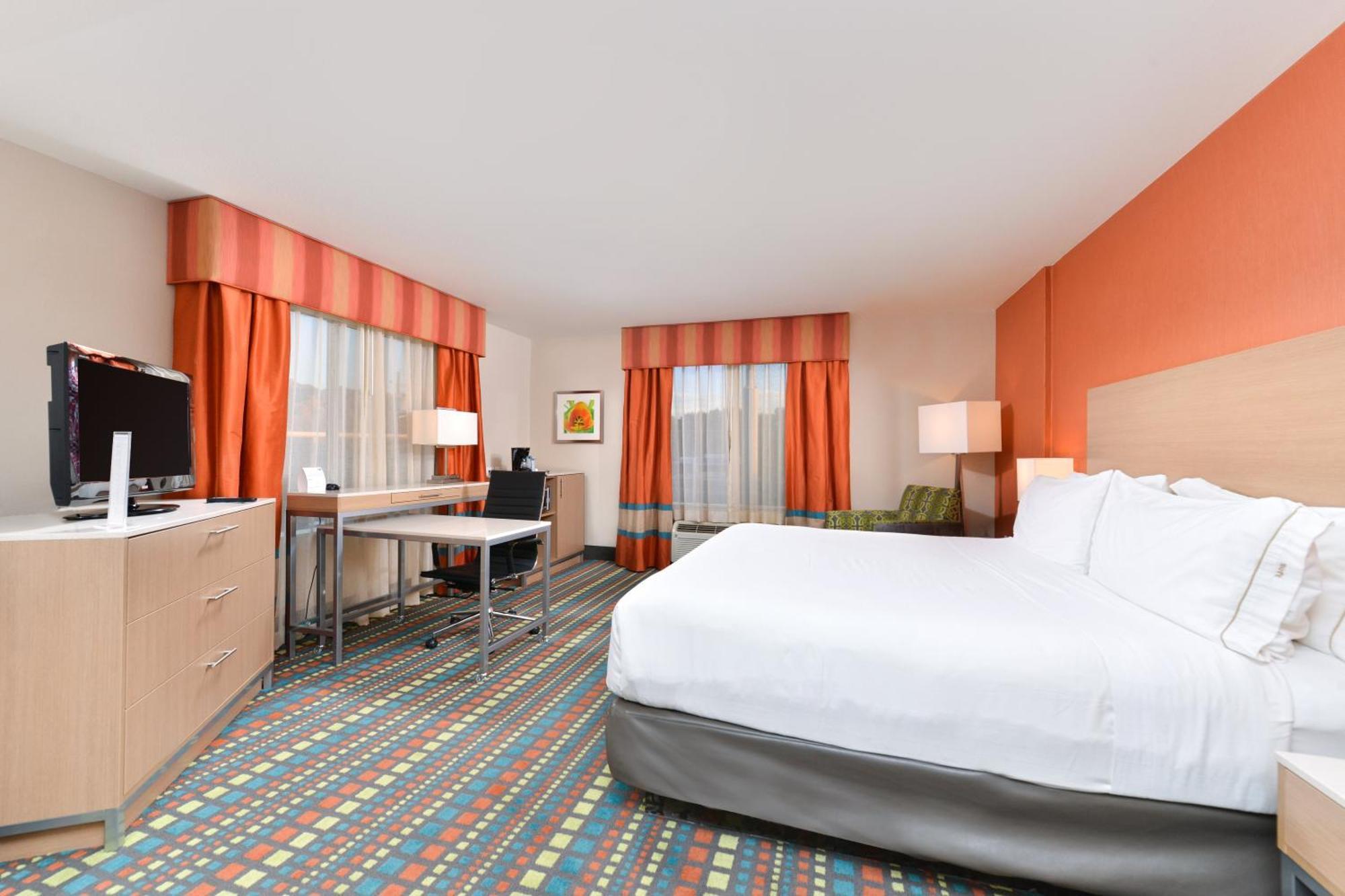 Standard King Room