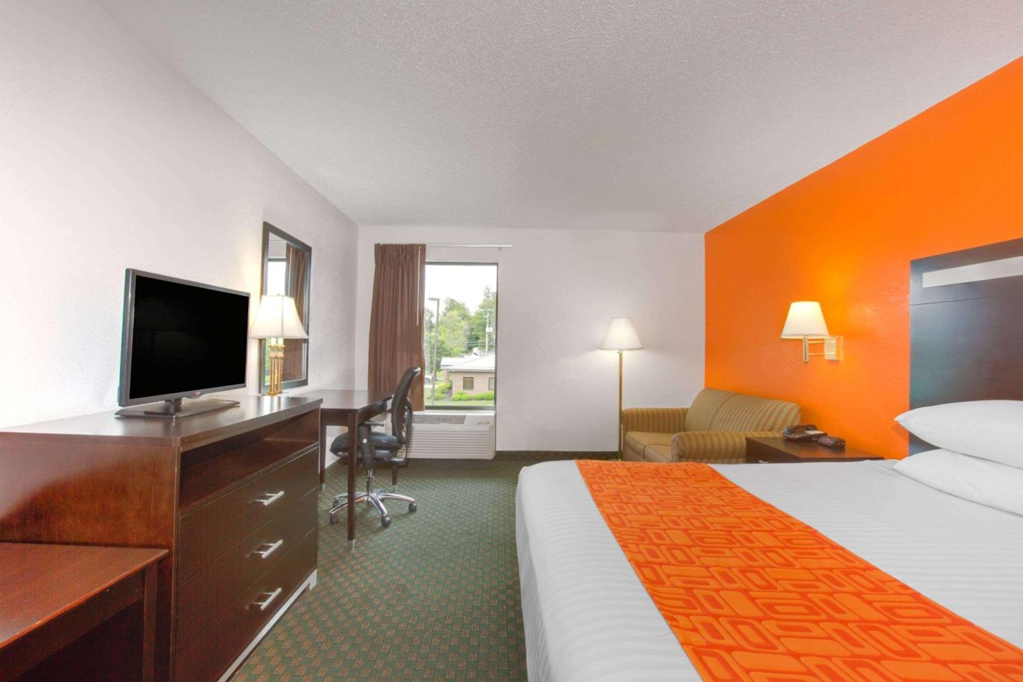 King Room - Disability Access - Non-Smoking
