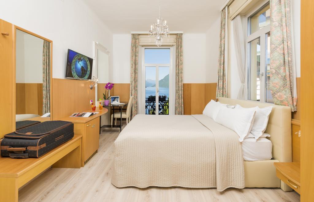 Doppelzimmer mit Seeblick