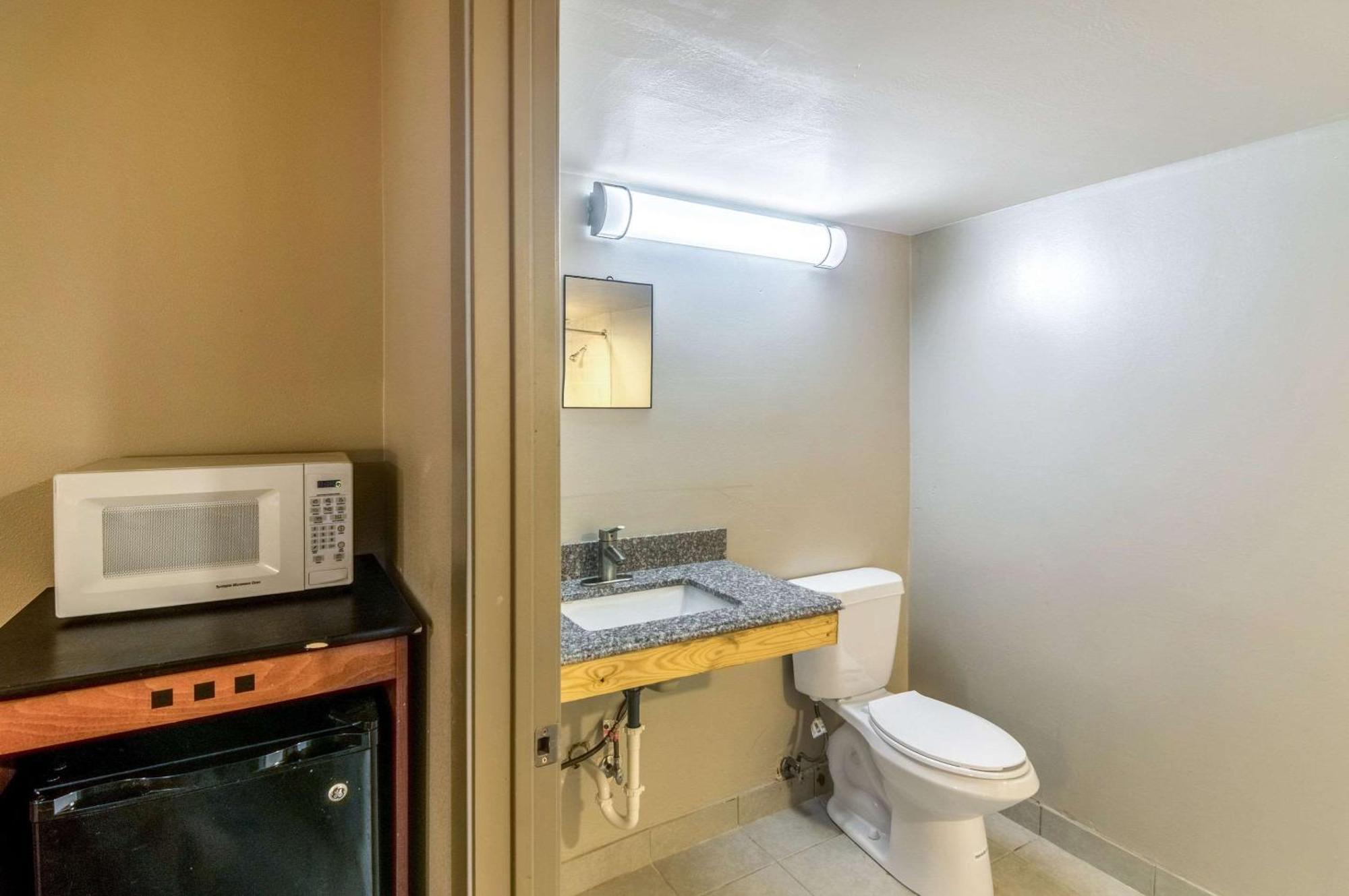 Double Room with Two Double Beds - Non-Smoking