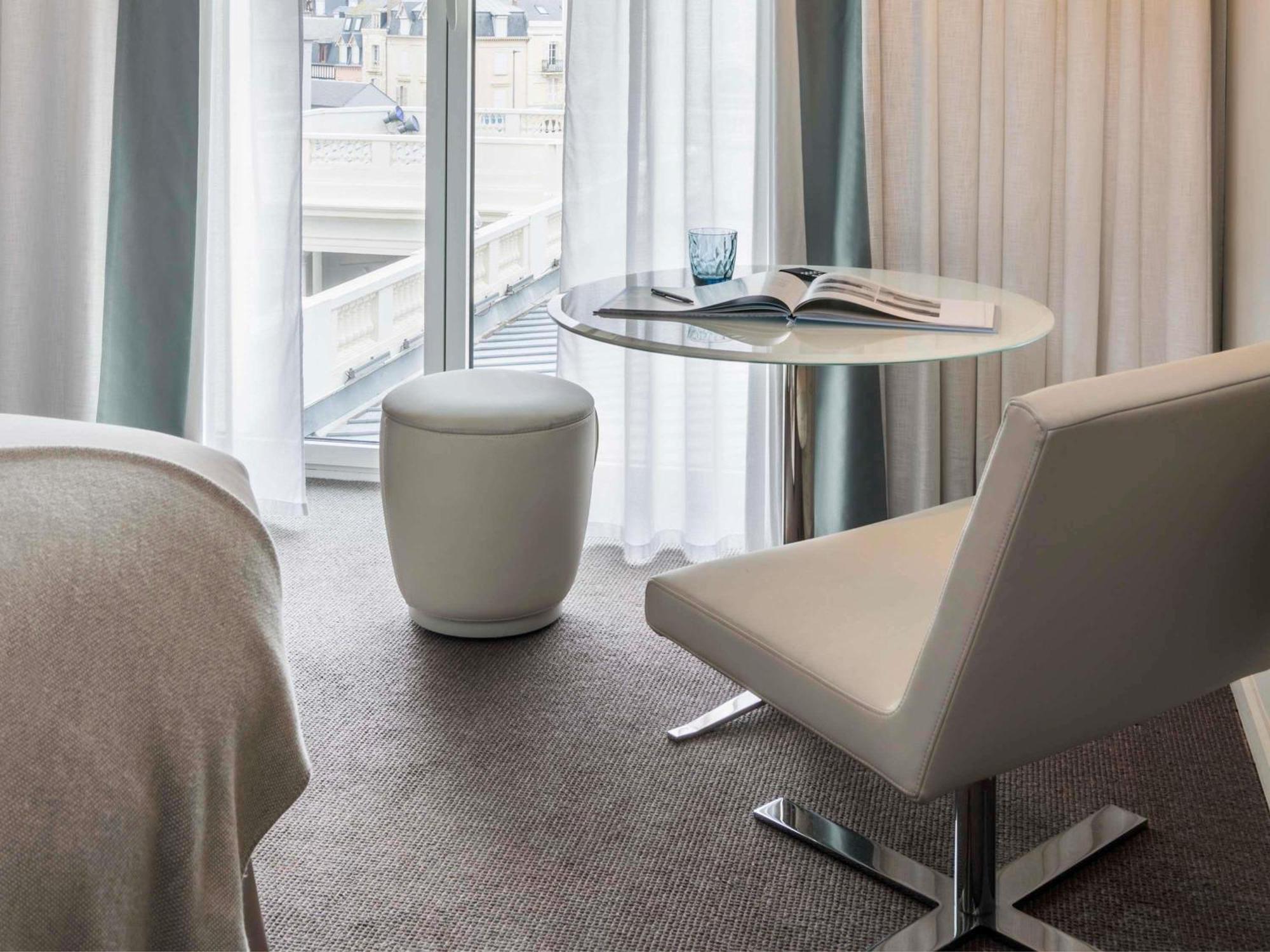 Chambre Lit Queen-Size Classique