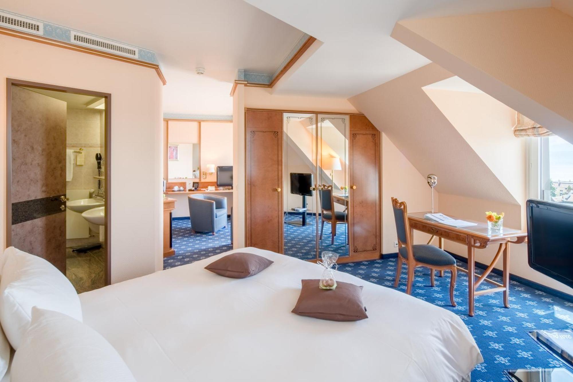 Suite mit Balkon und Seeblick