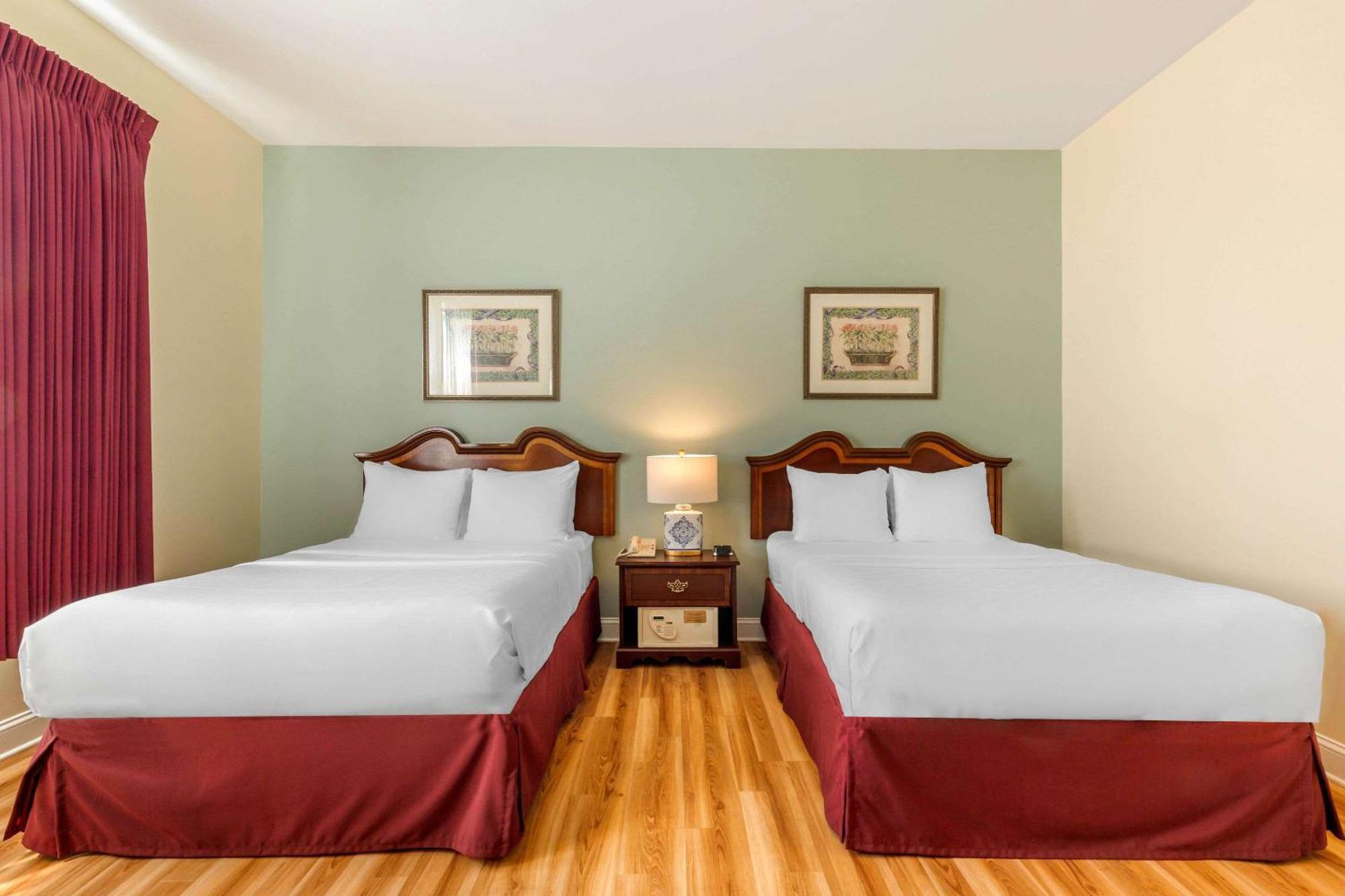 Double Room with Two Double Beds - Non-Smoking