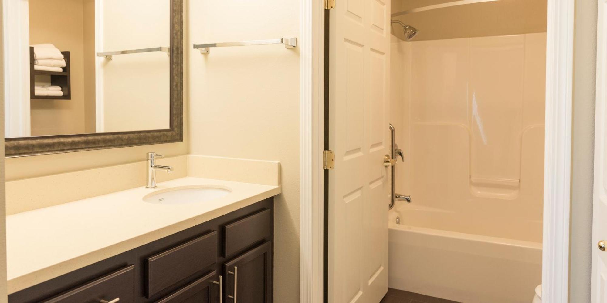 One-Bedroom Double Suite,1280649481:JPEG