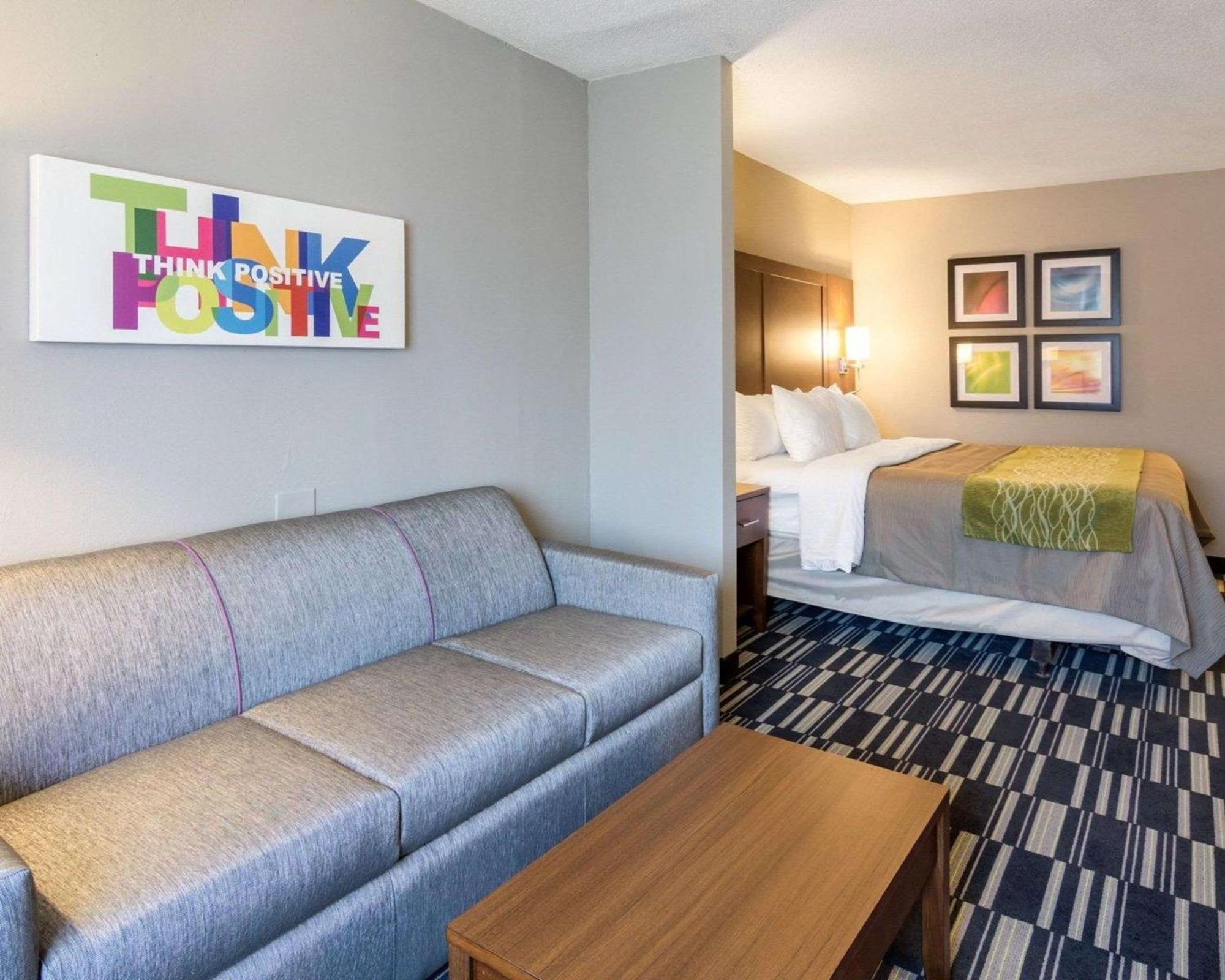 King Suite with Sofa Bed - Non-Smoking