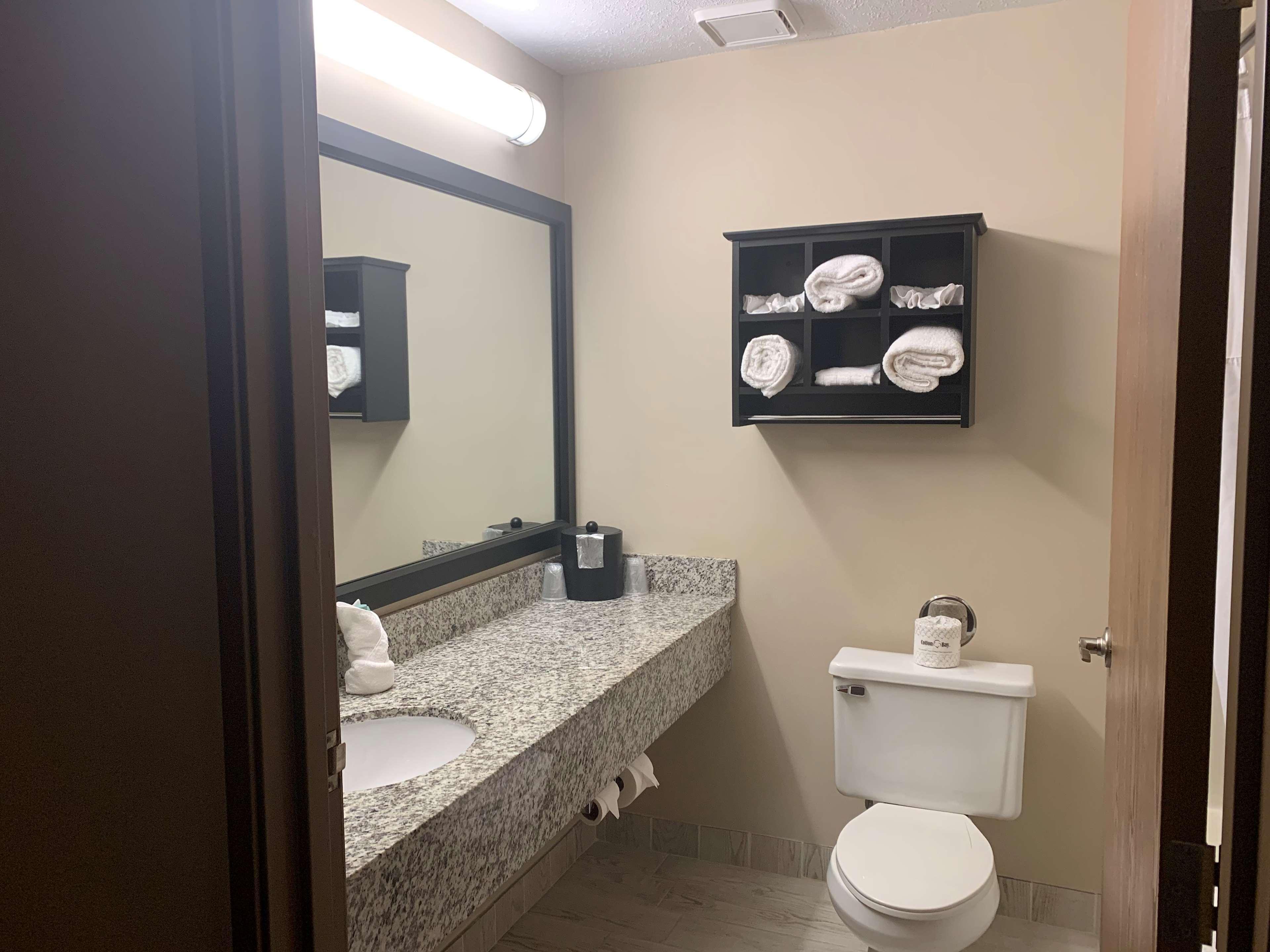 King Room - Non-Smoking
