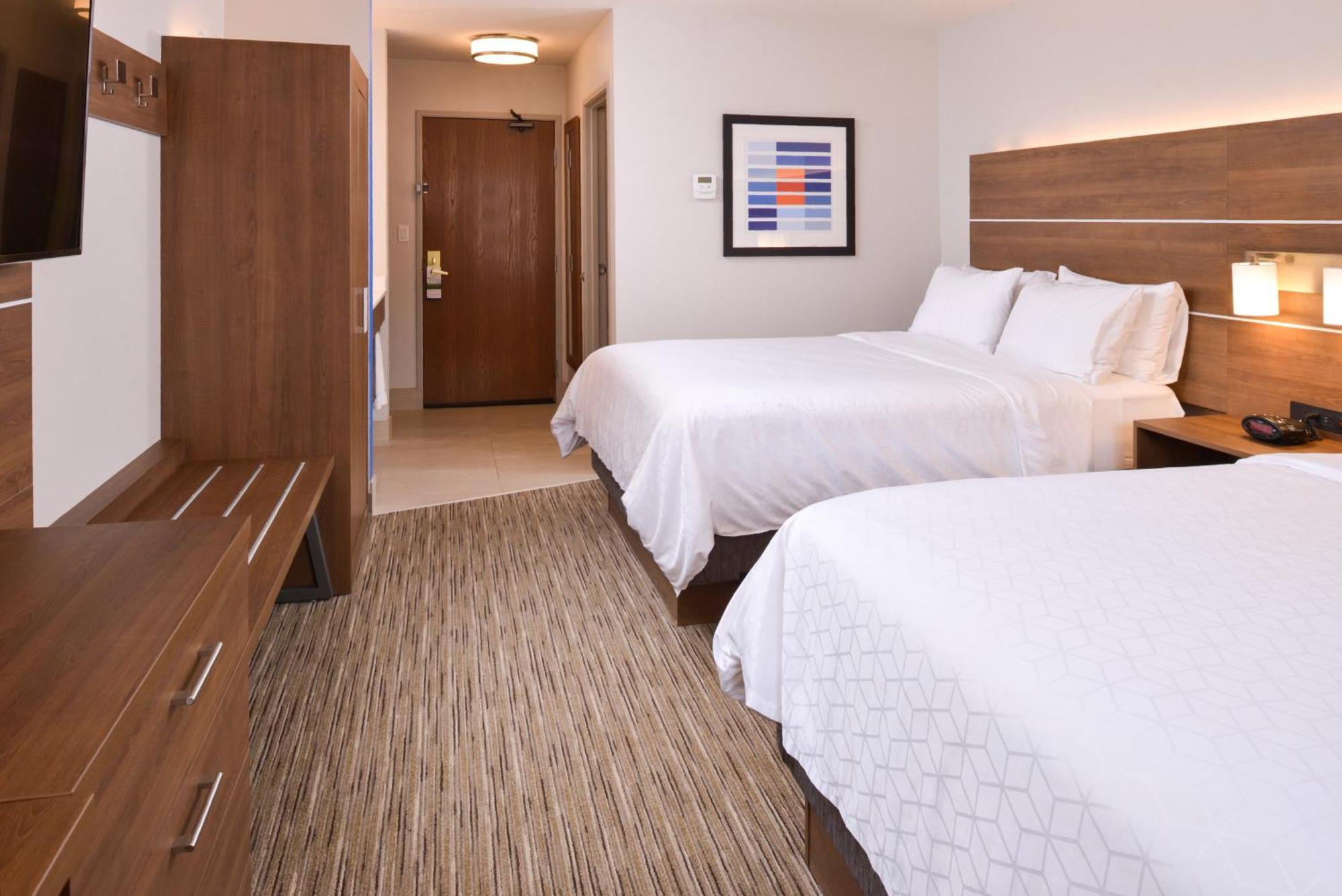Queen Room with Two Queen Beds and Sofa Bed