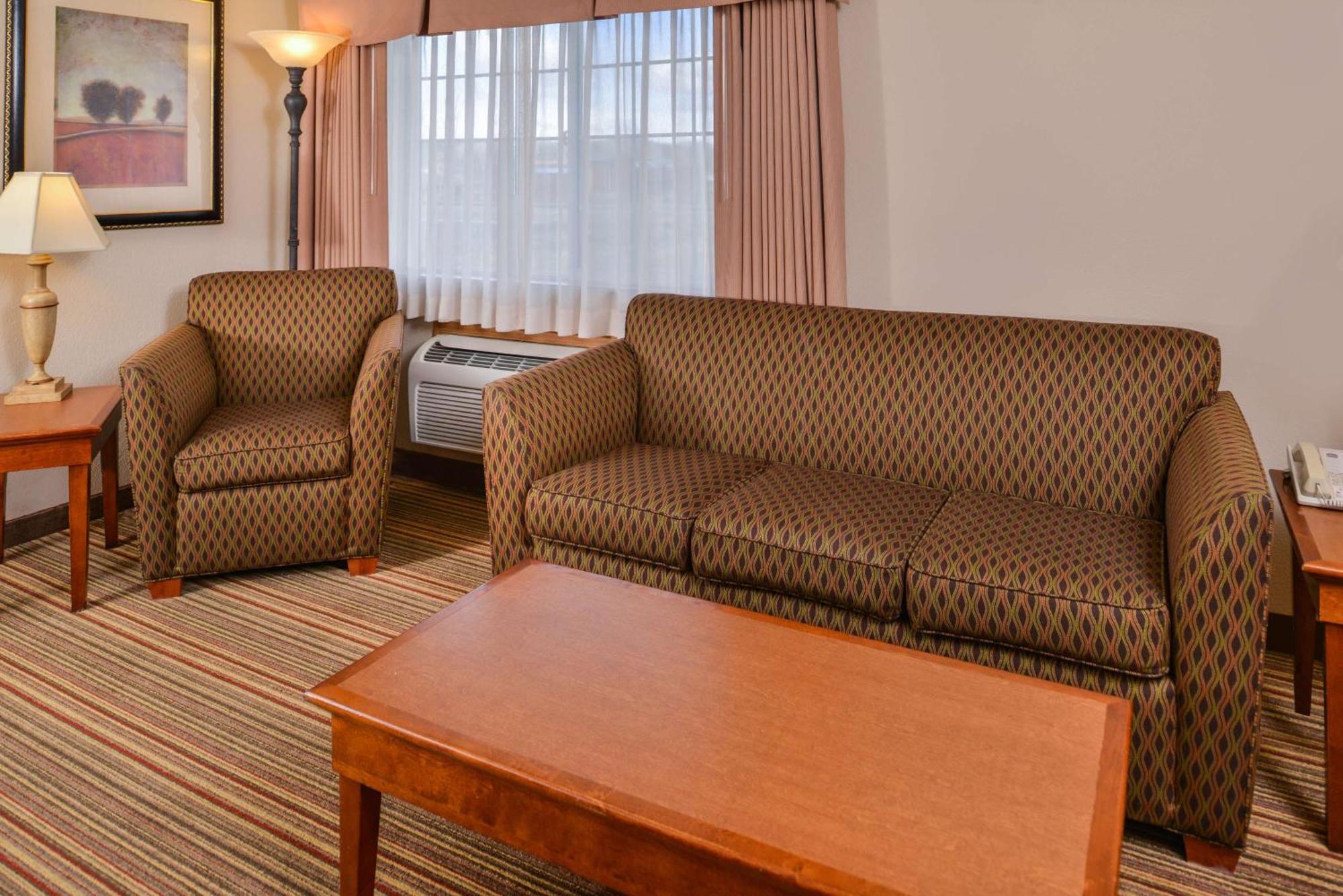 Queen Suite with Two Queen Beds,1705977792:JPEG