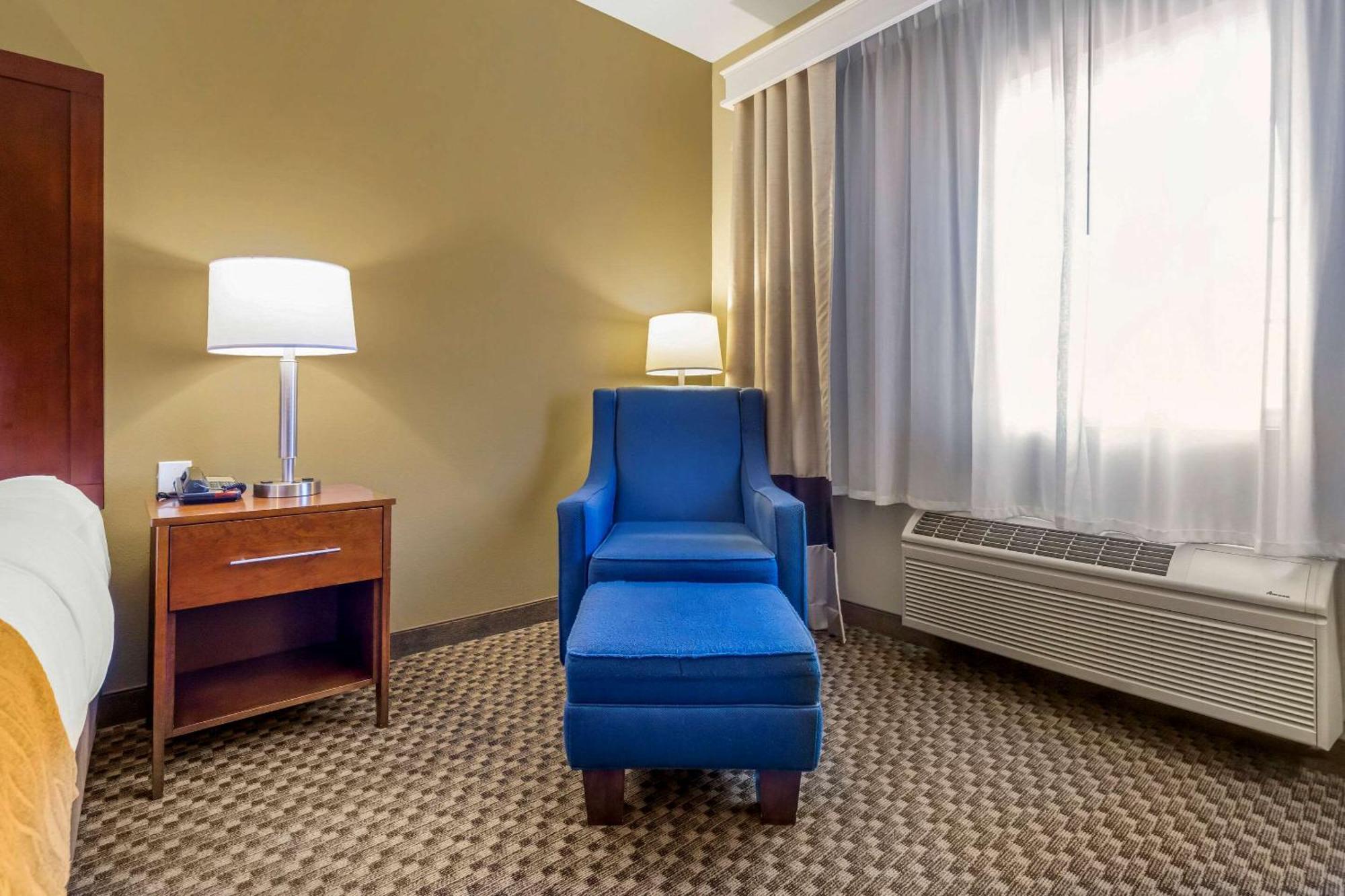 Queen Room - Disability Access/Non-Smoking