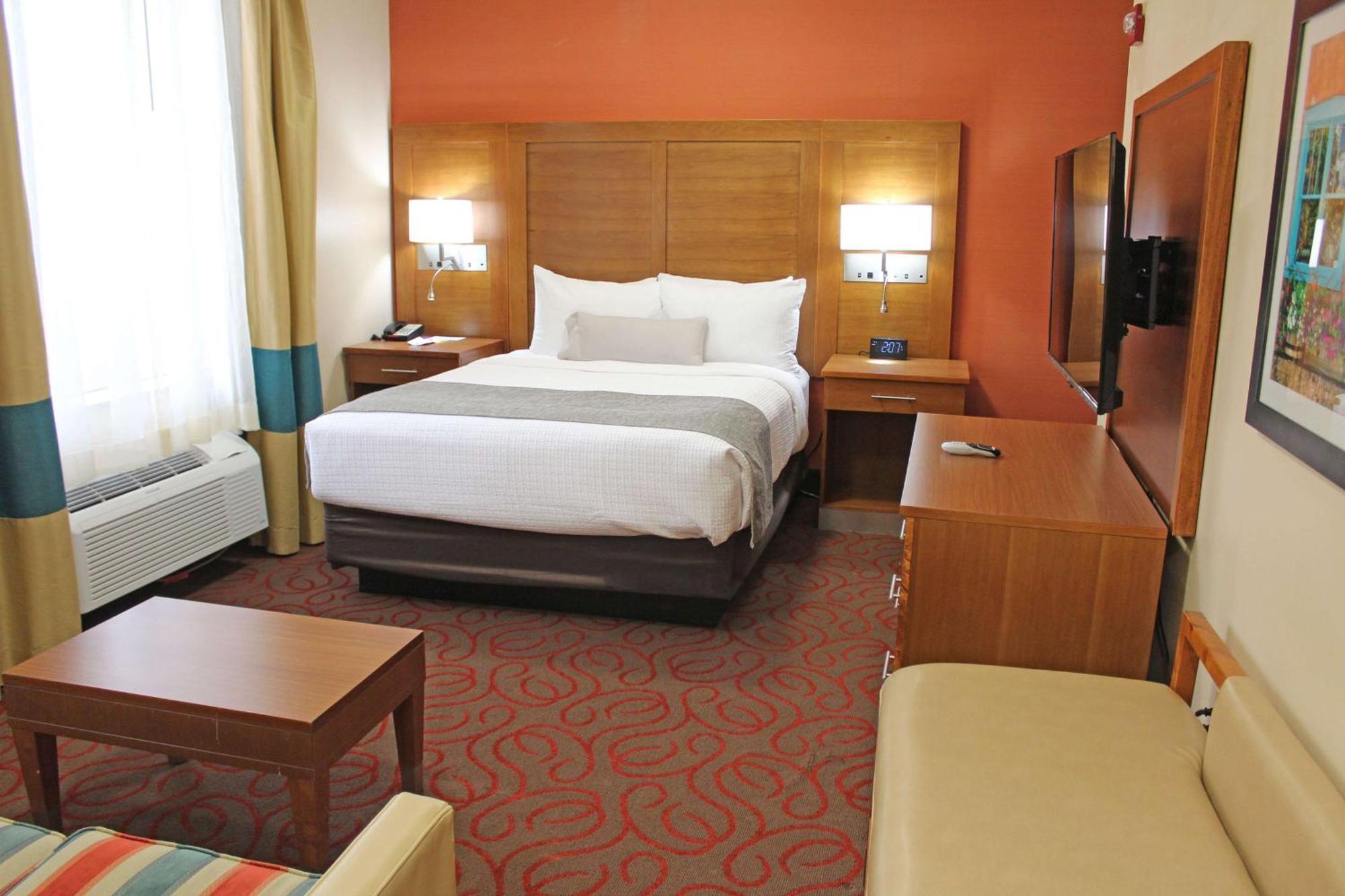 Two-Bedroom Suite