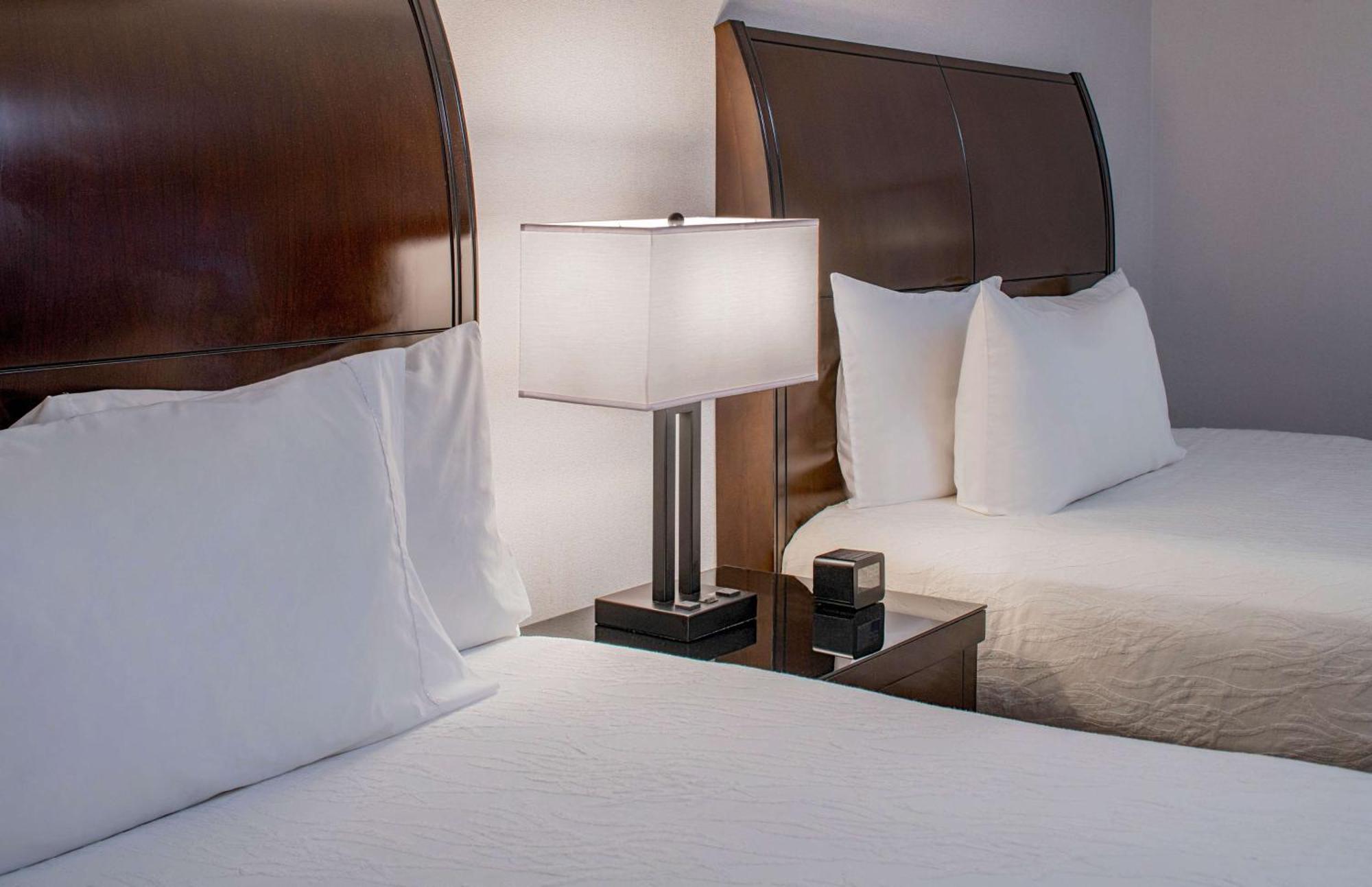 Queen Room with Two Queen Beds and Accessible Tub - Mobility Access