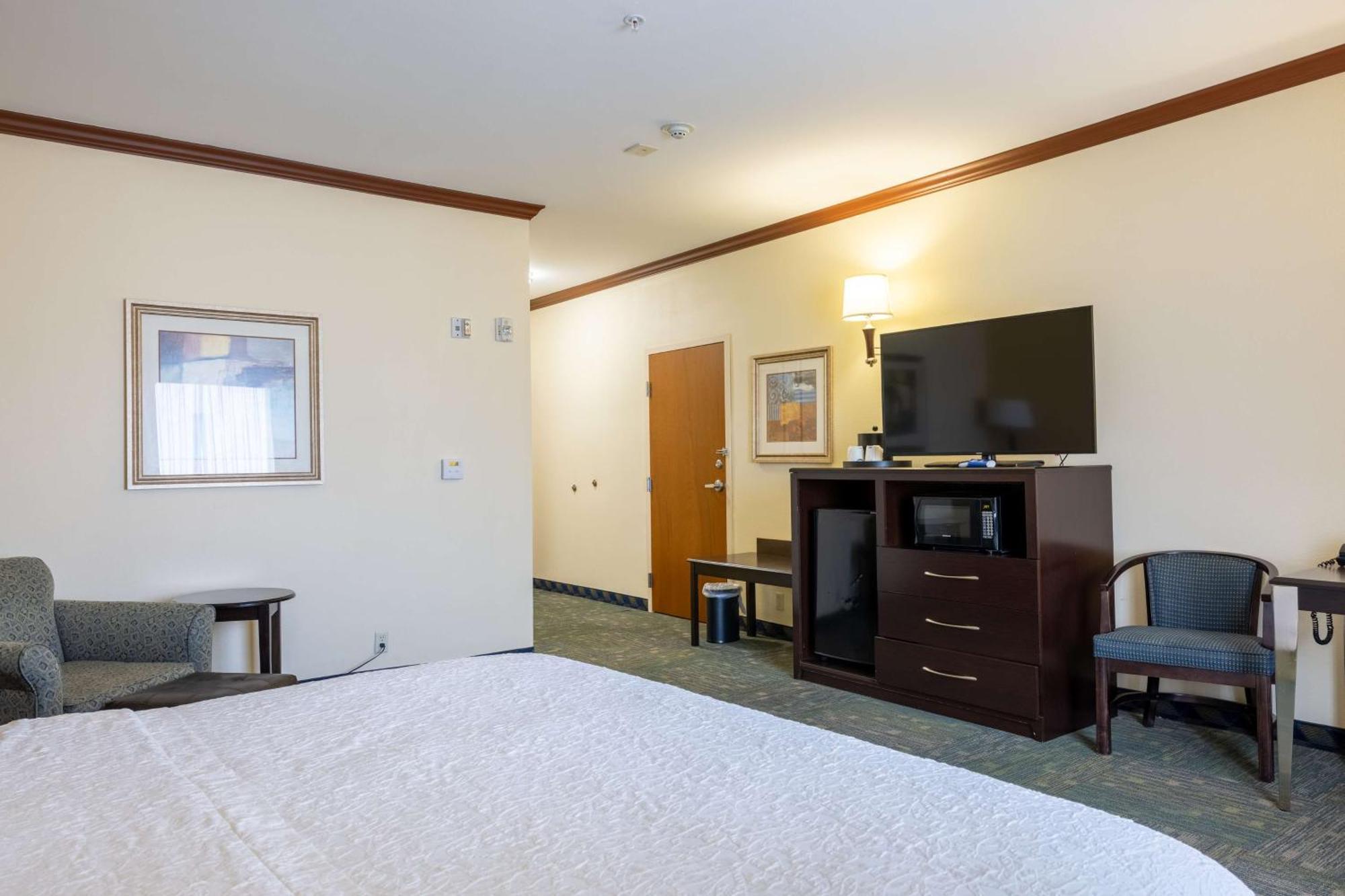 King Room - Mobility Access/Non-Smoking