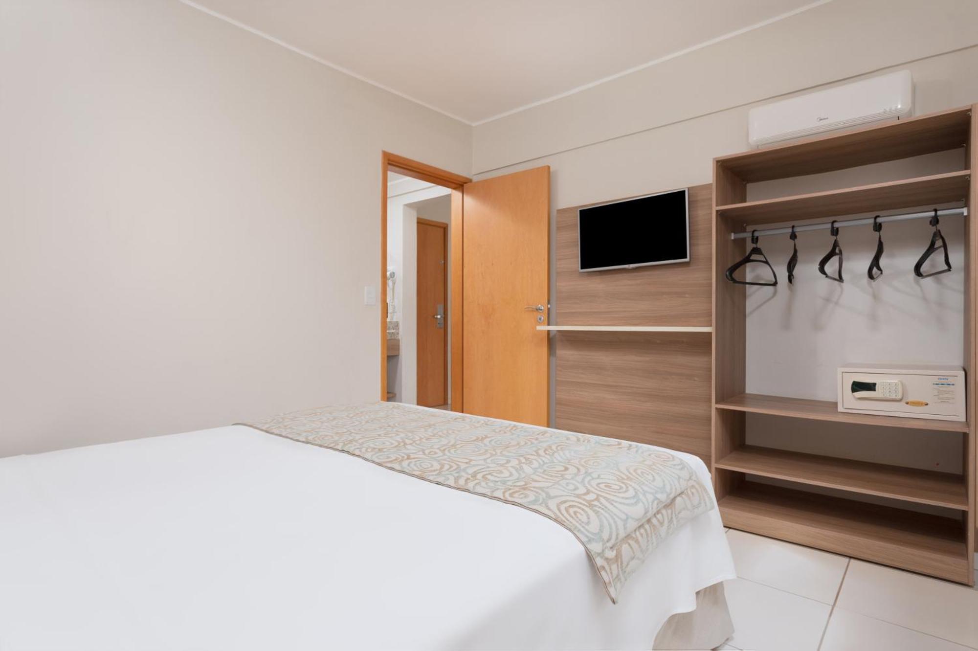 Double Room Pool or Park View 1 admission to Thermas dos Laranjais Park,1282841170:JPEG