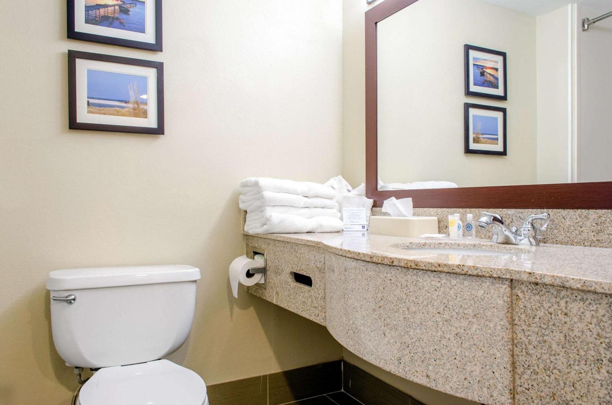 Standard King Suite - Non-Smoking