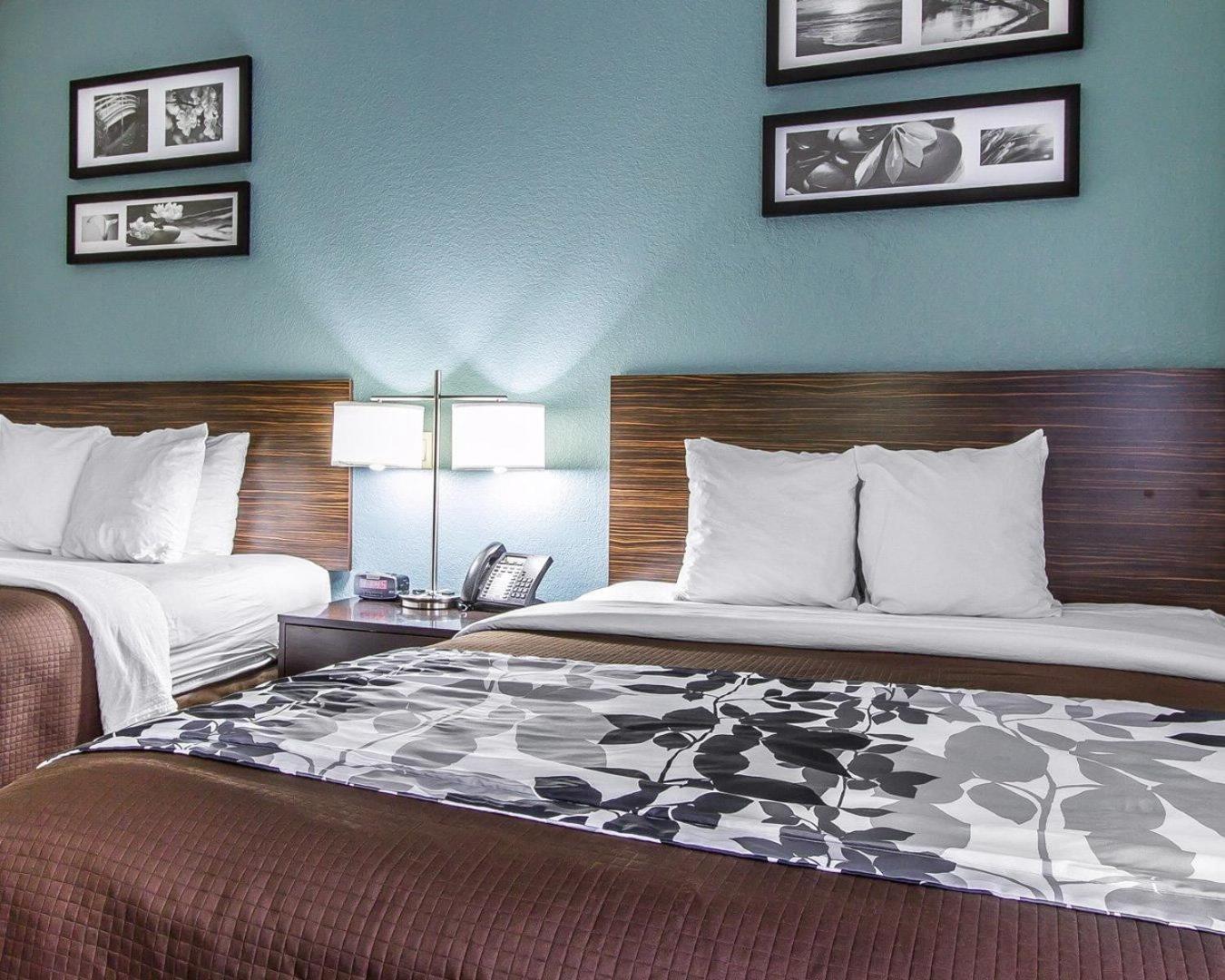 Double Room with Two Double Beds - Non-Smoking