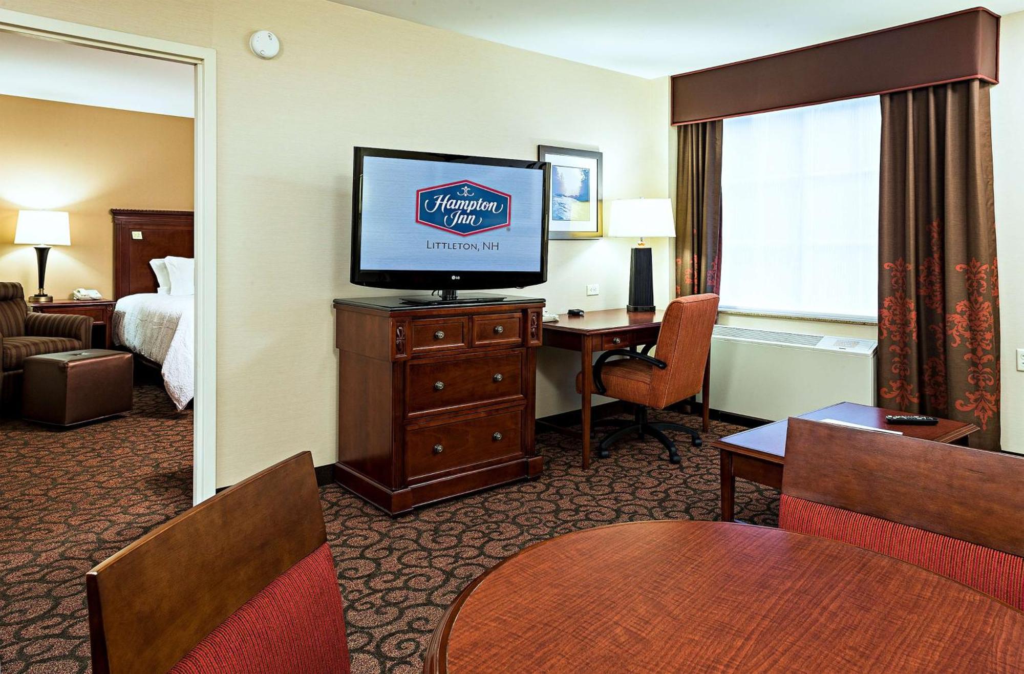 One-Bedroom King Suite - Non-Smoking