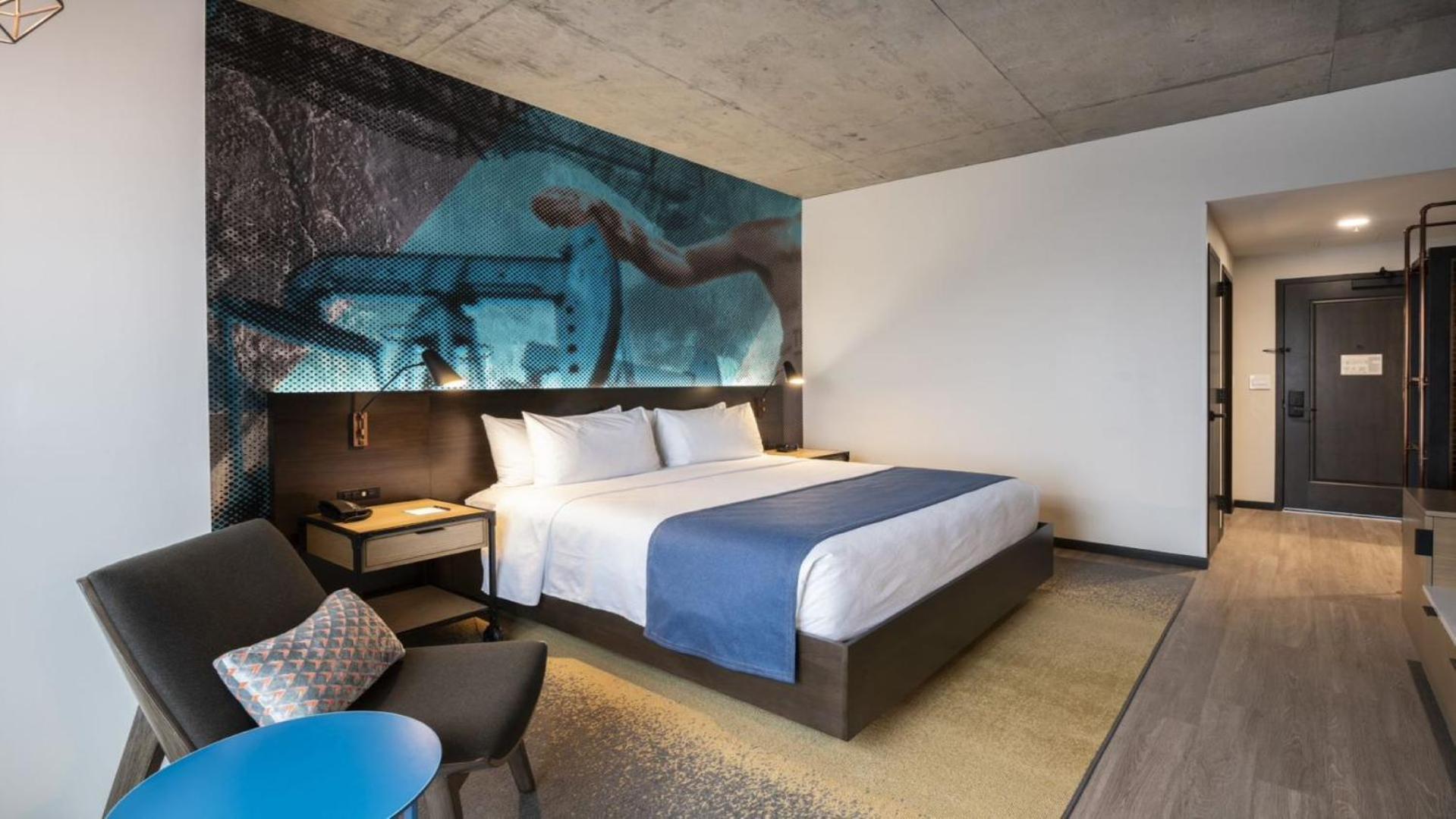 Standard Room,1458180865:JPEG
