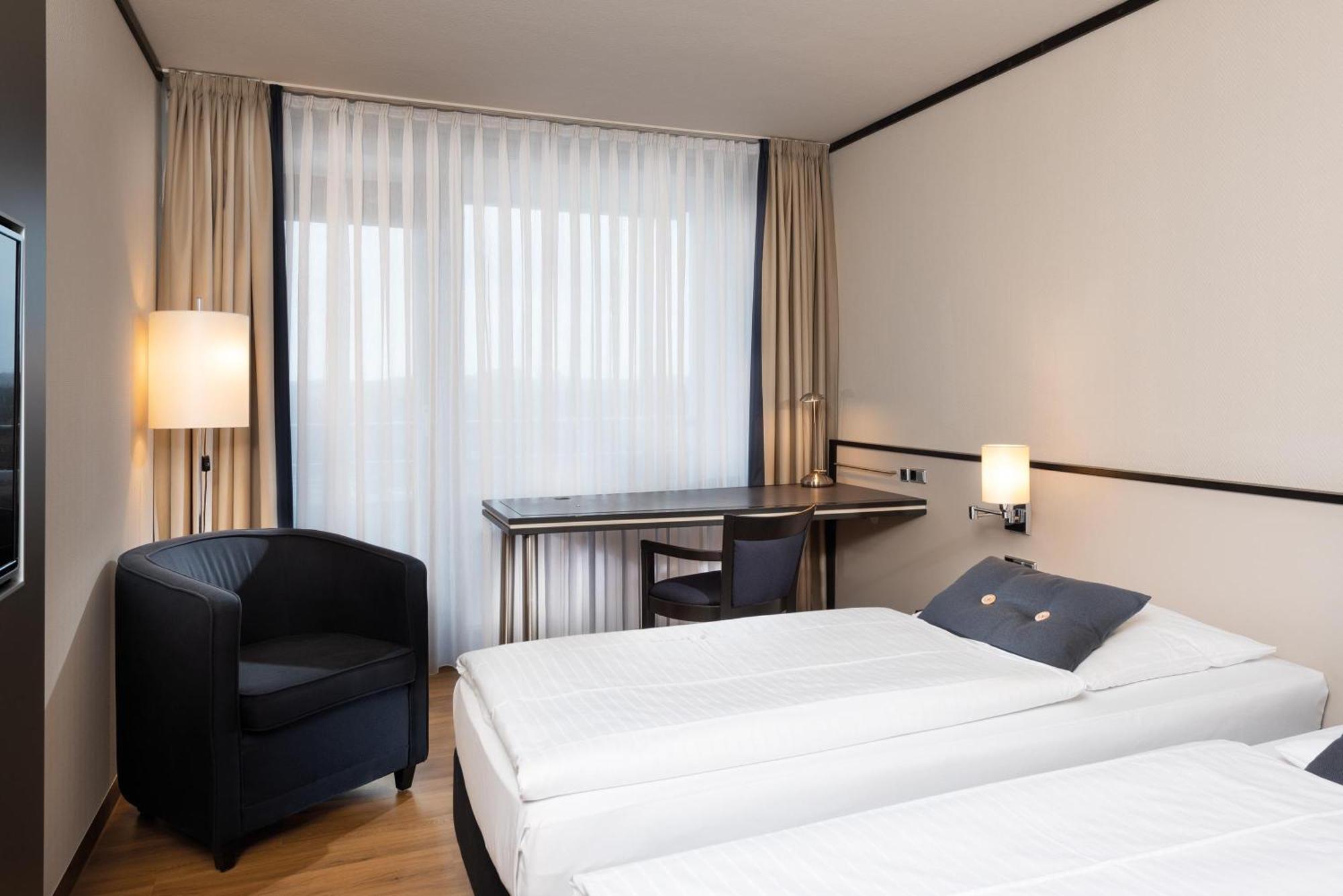 Standard Plus Room,1465747484:JPEG
