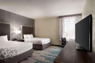 Queen Room with Two Queen Beds - Mobility Access/Non-Smoking