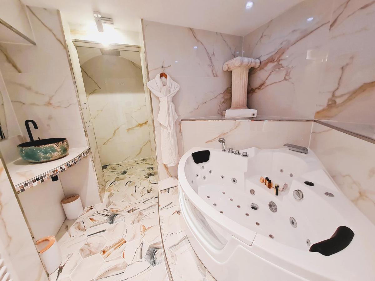 Suite Lit King-Size avec Baignoire Spa