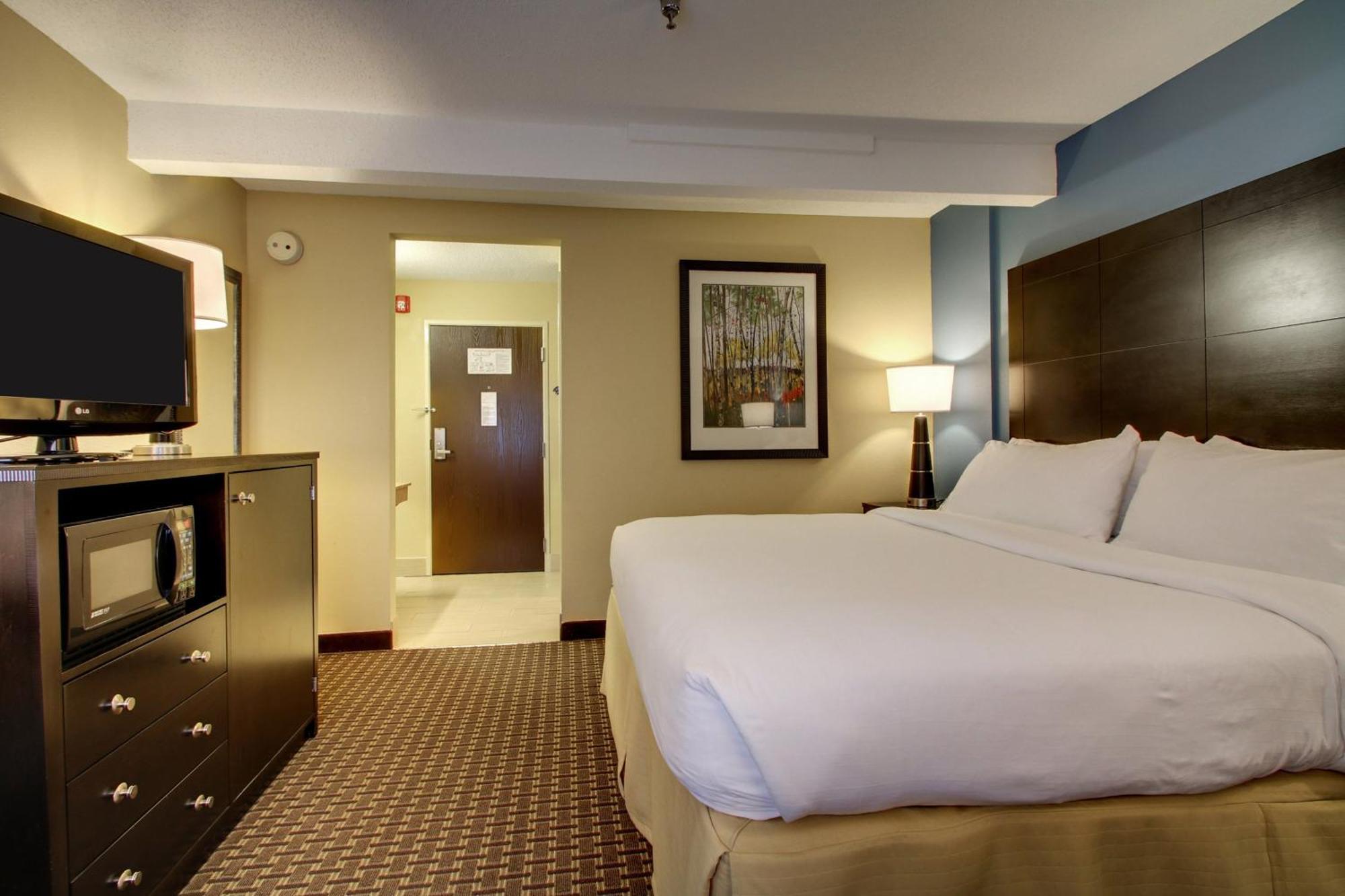 Standard King Room - Communications Accessible
