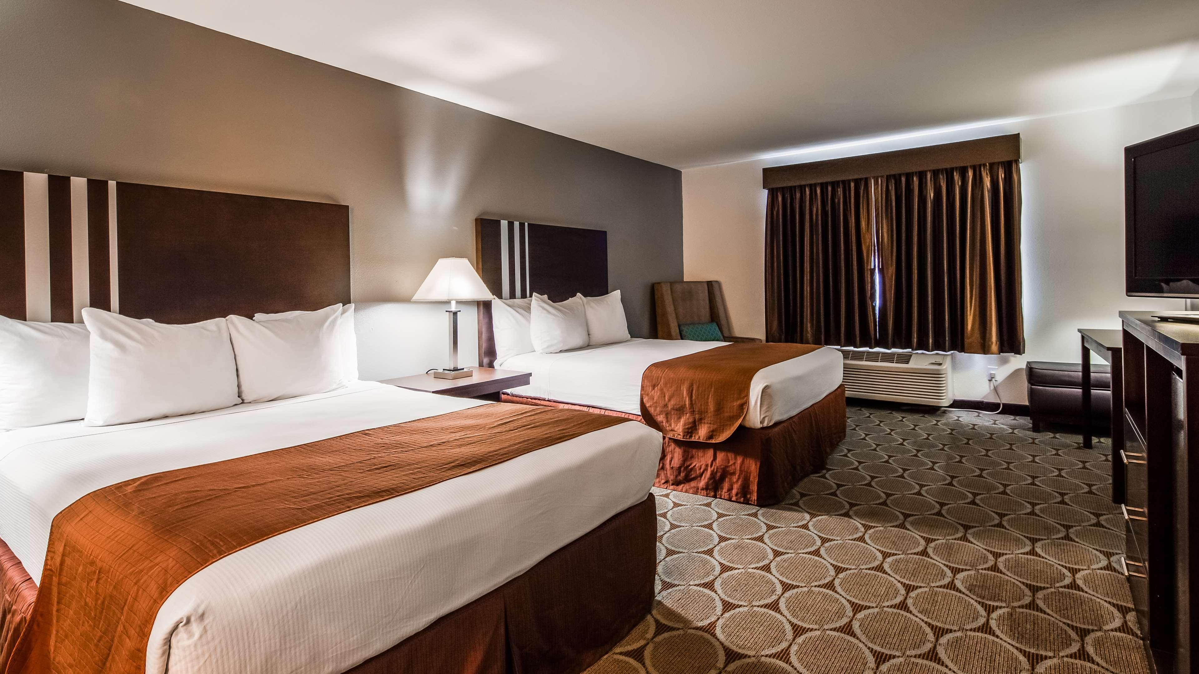 Queen Room Two Queen Beds Pet Friendly,1286972677:JPEG