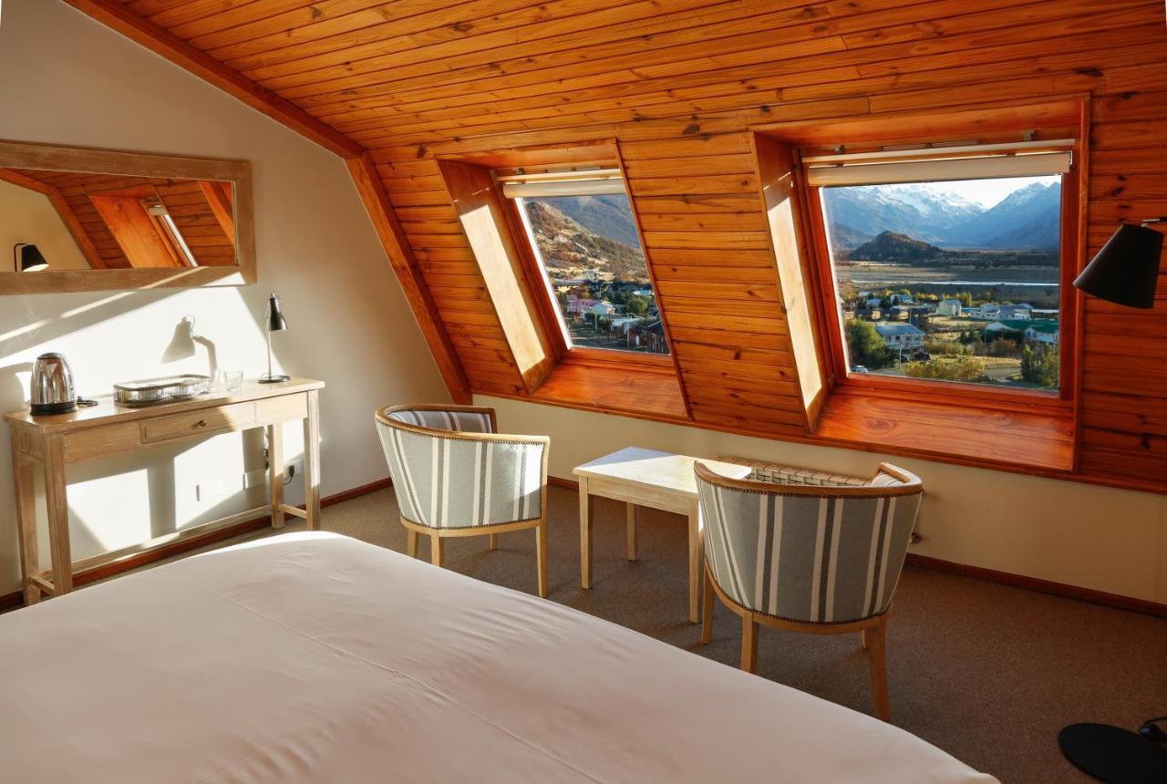 Quarto Standard com Cama de Casal ou 2 de Solteiro e Vista do Vale