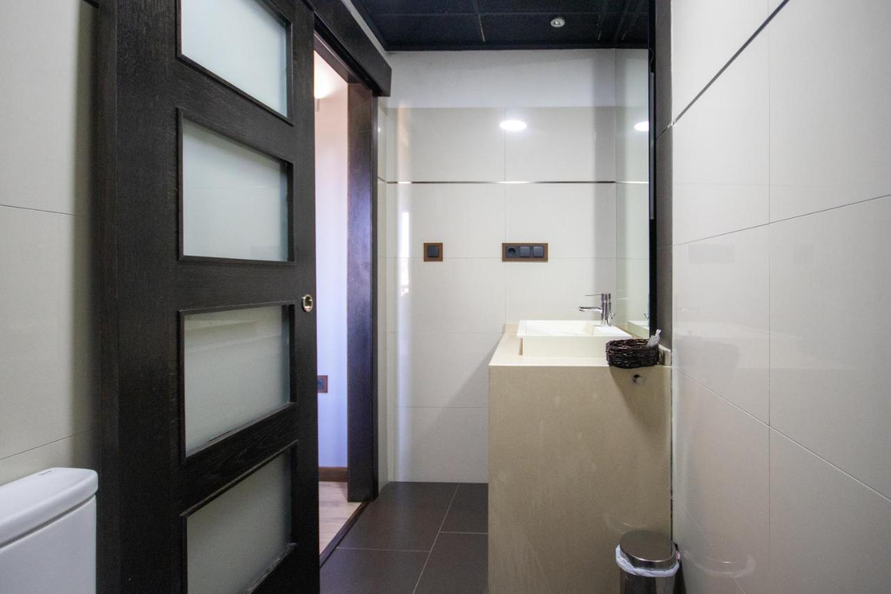 Standard Single Room,23498964:JPEG
