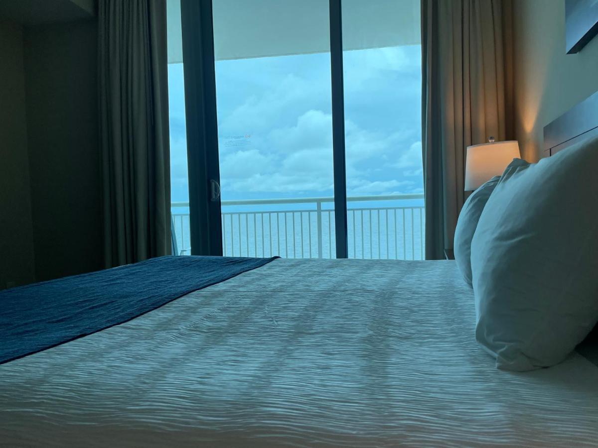 Two Bedroom Two Bathroom Suite, Partial Ocean View