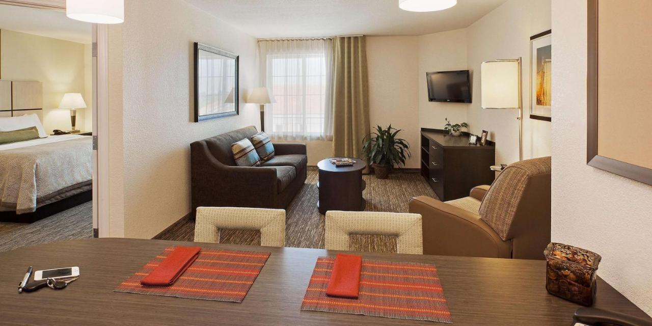 Suíte de 1 Quarto com 2 Camas de Casal