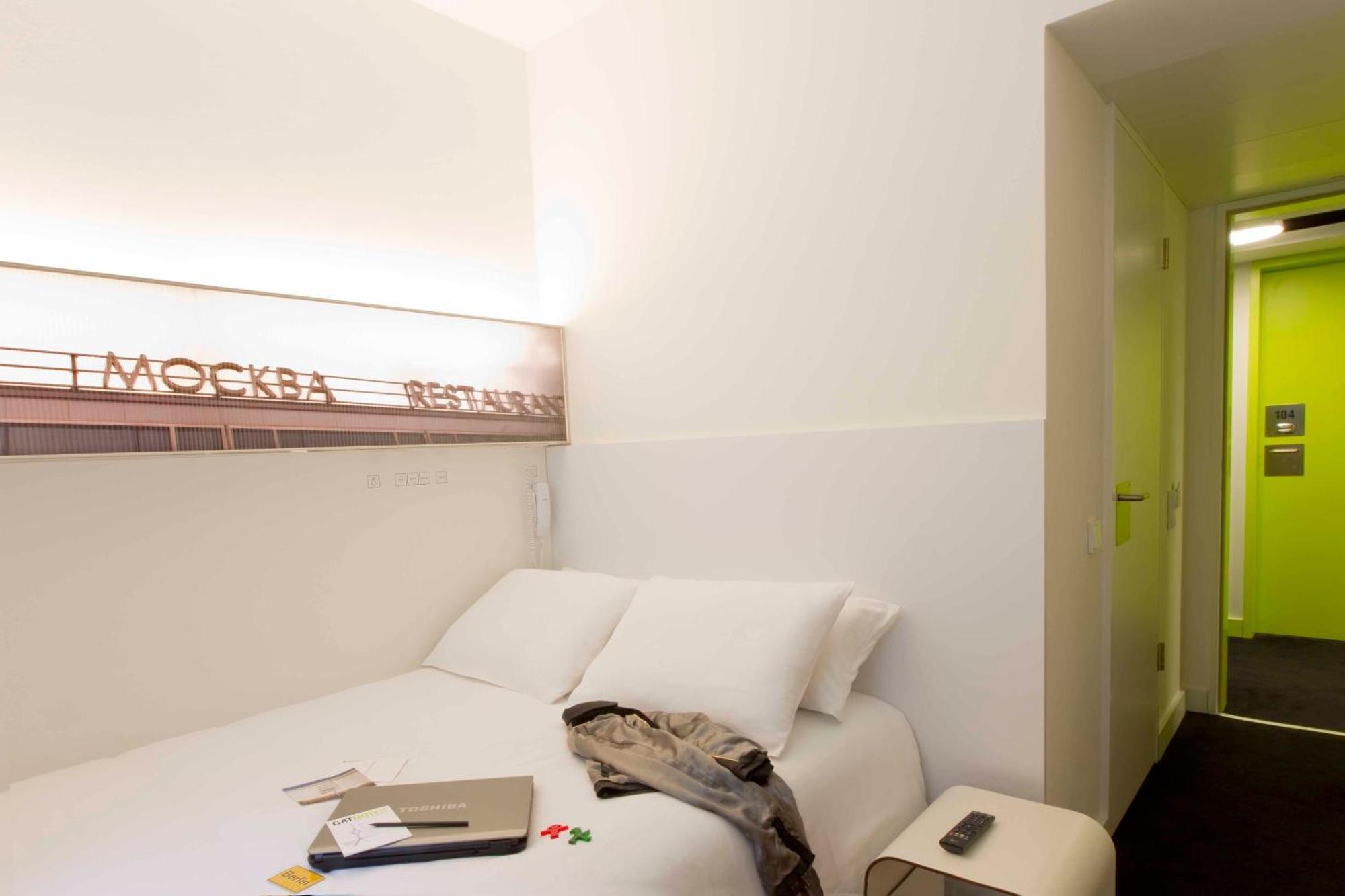 Single Room,468956946:JPEG