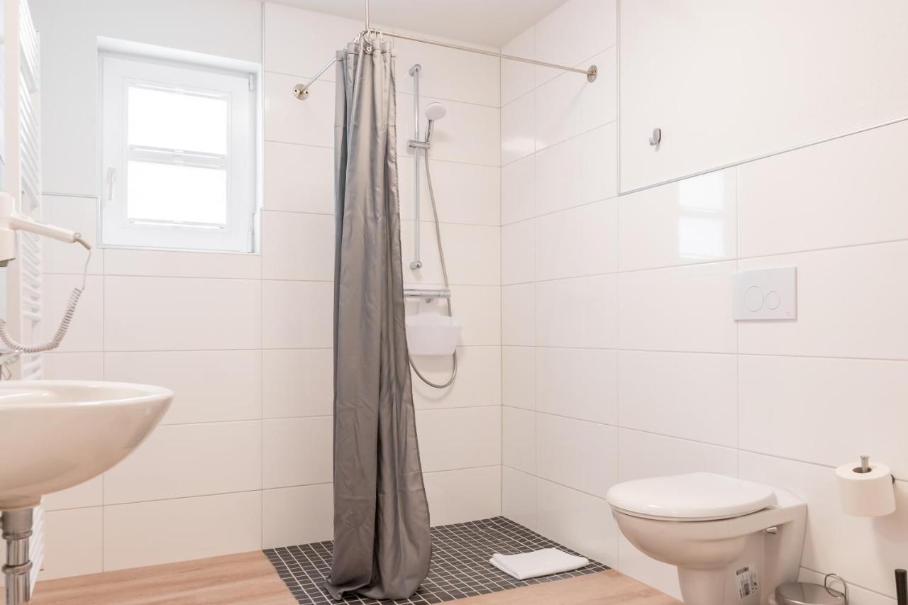 Apartment mit Balkon
