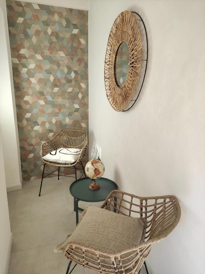 Deluxe Double Room Balcony,1299836893:JPEG