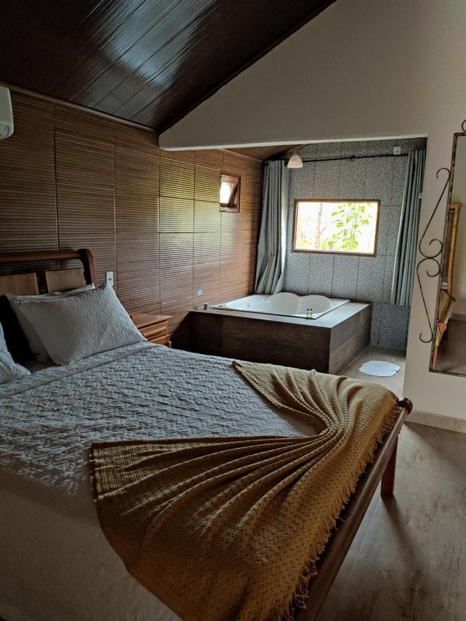 Quarto Duplo com Banheira de Hidromassagem