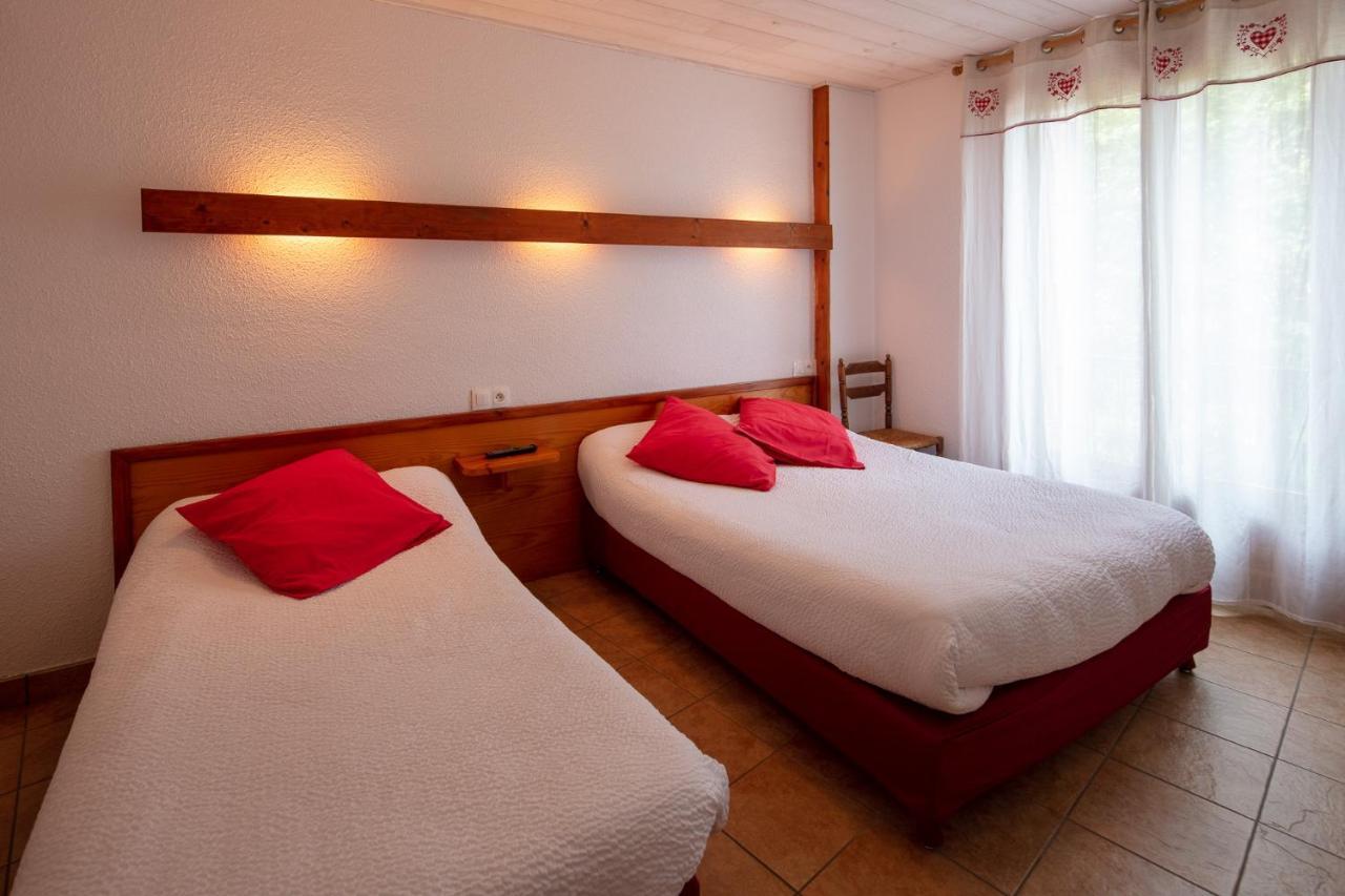 Chambre Triple (1 Lit Double et 1 Lit Simple)