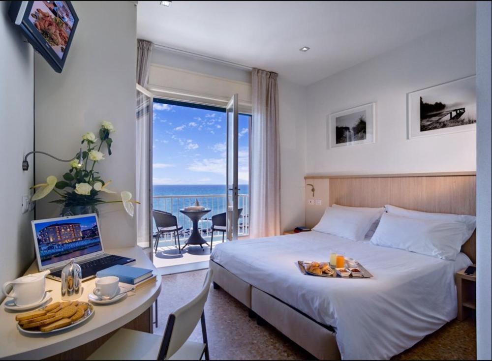 Superior Double or Twin Room with Sea View,1307549083:JPEG