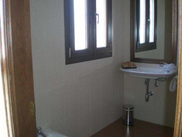 Double Room,1303617046:JPEG