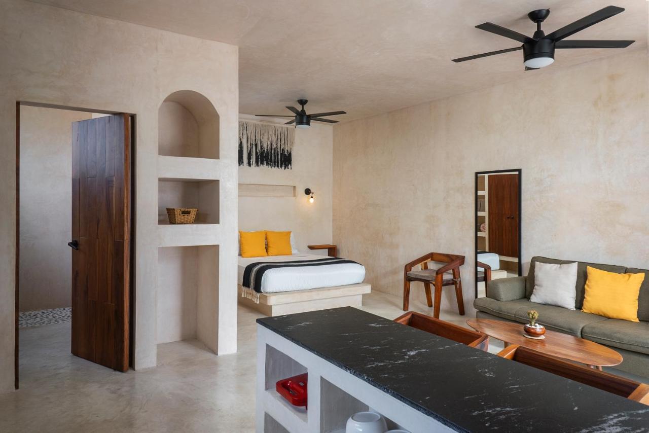 Apartment mit Balkon