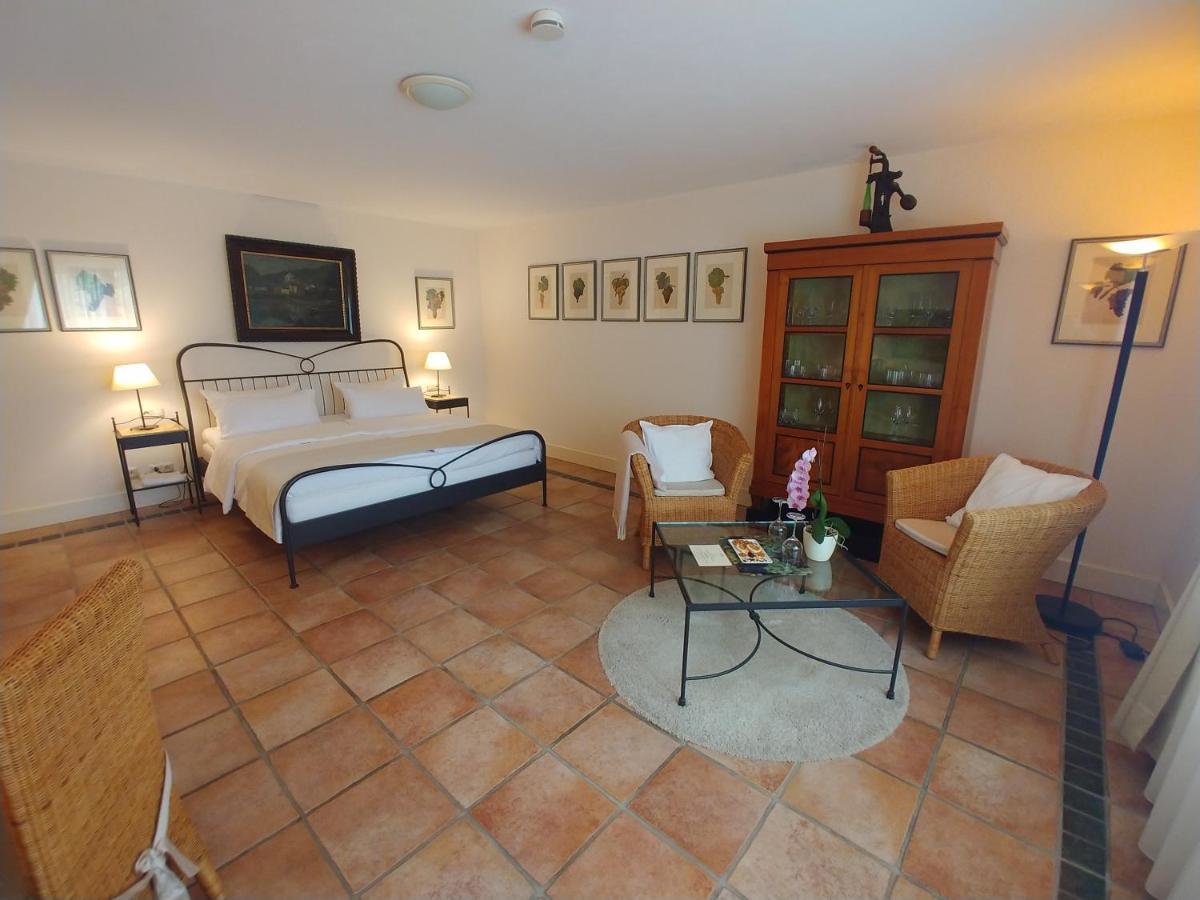Standard Suite - GRABEN