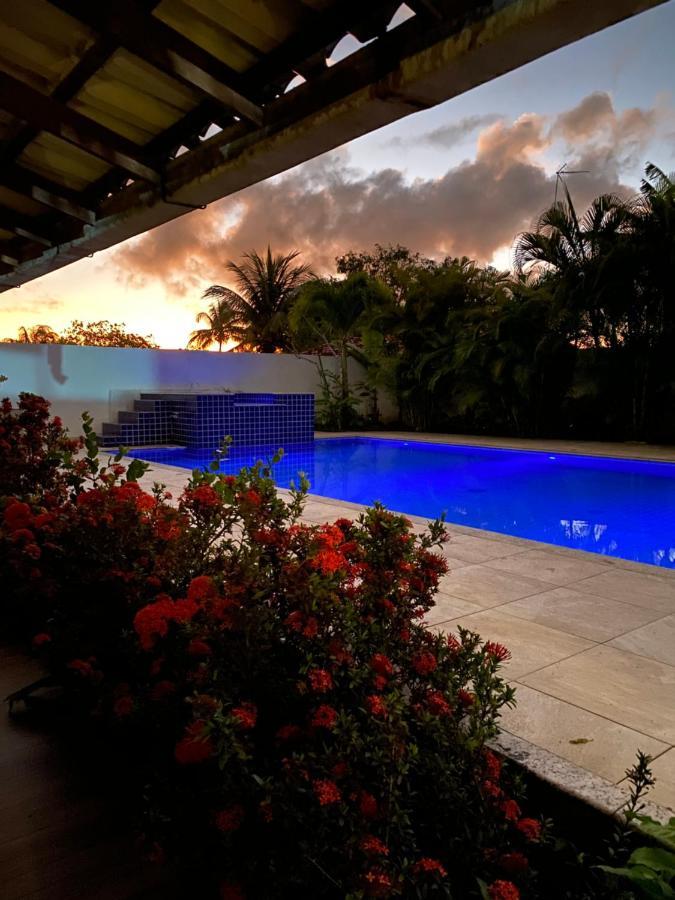Suíte com Vista para a Piscina