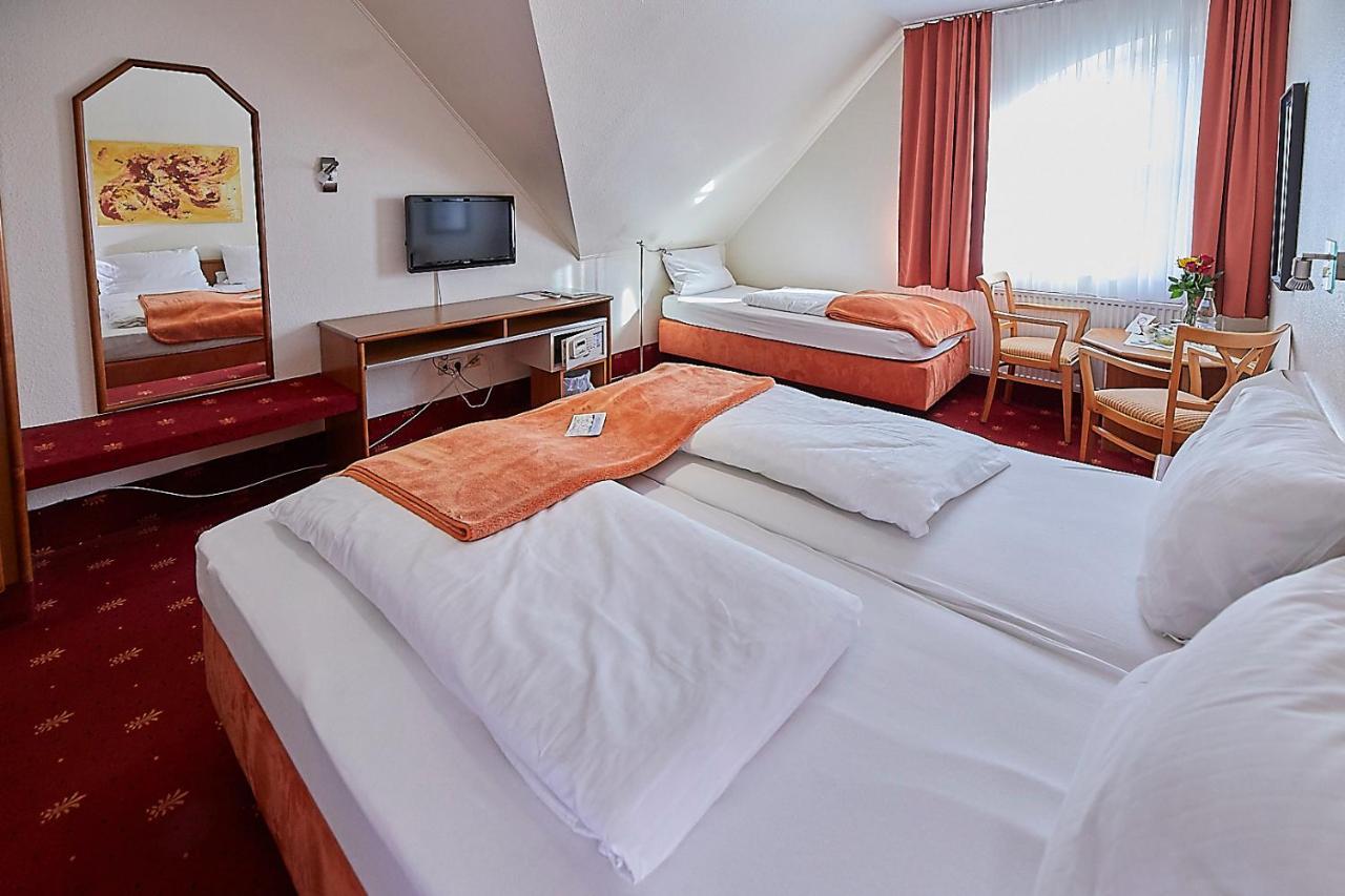 Comfort Dreibettzimmer mit Dusche