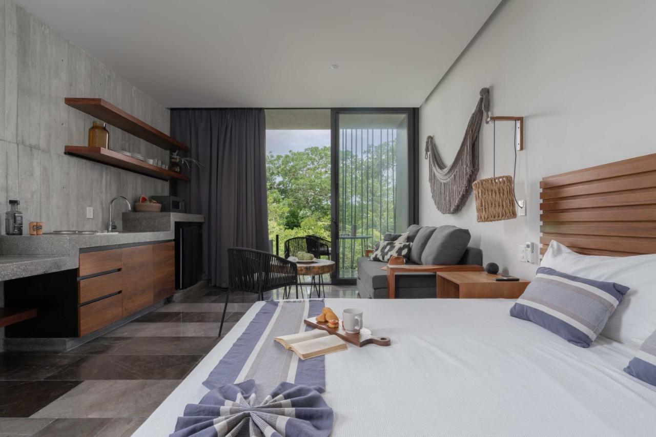 Apartamento com Varanda