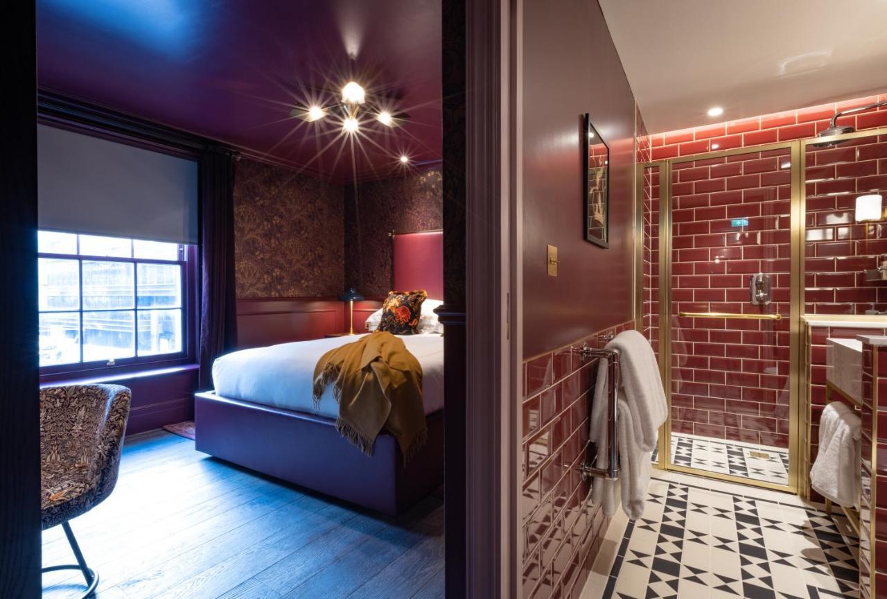 Kamer met Kingsize Bed
