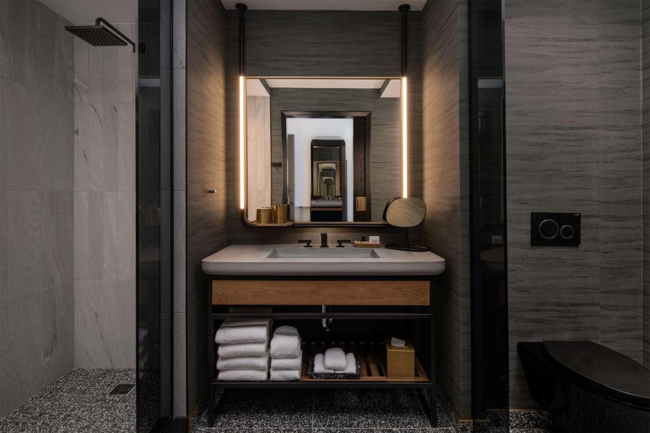 King Room with Pool View