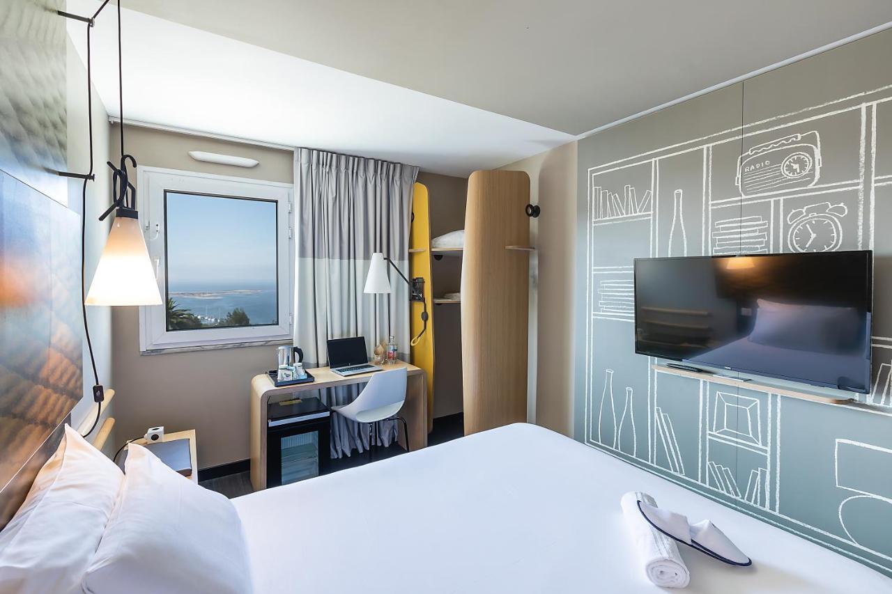 Quarto Duplo Superior com Vista Mar ou Vista Rio