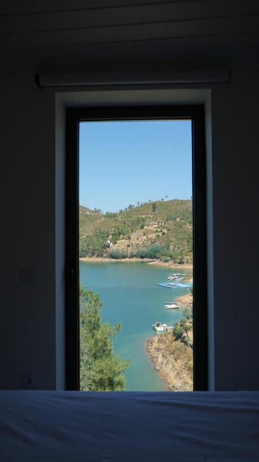 Quarto Duplo com Vista Lago