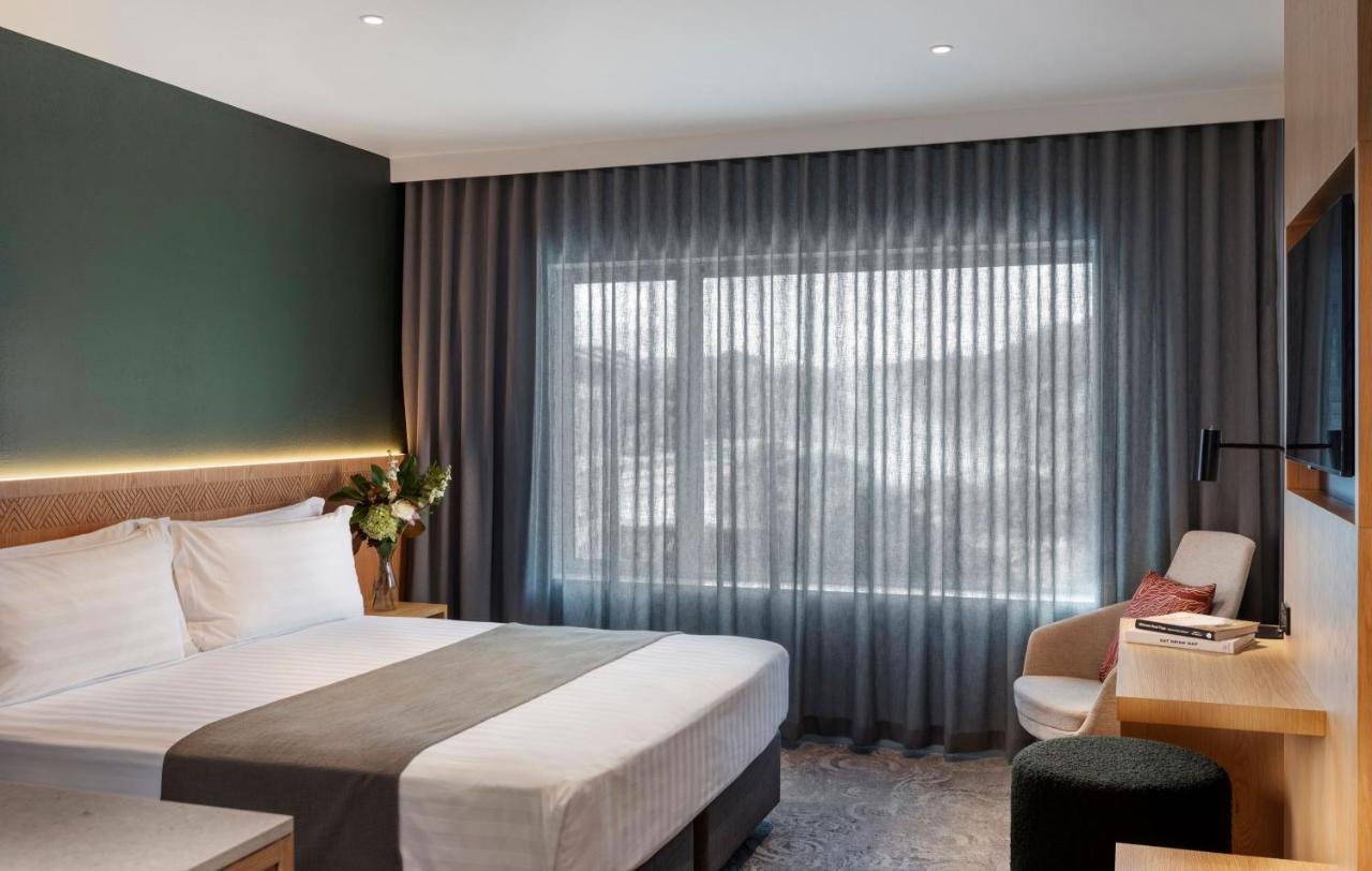 Deluxe Zimmer mit Kingsize-Bett