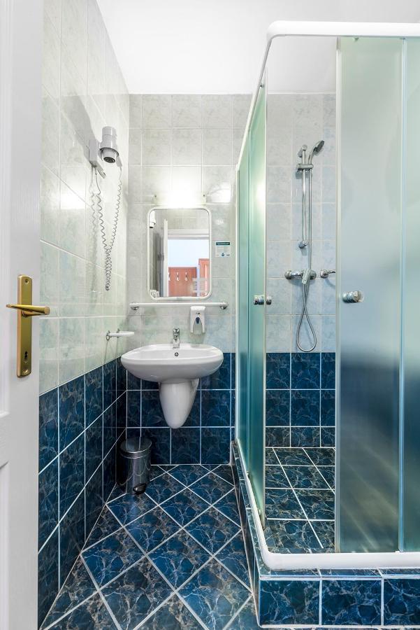 Double or Twin Room,1636736160:JPEG